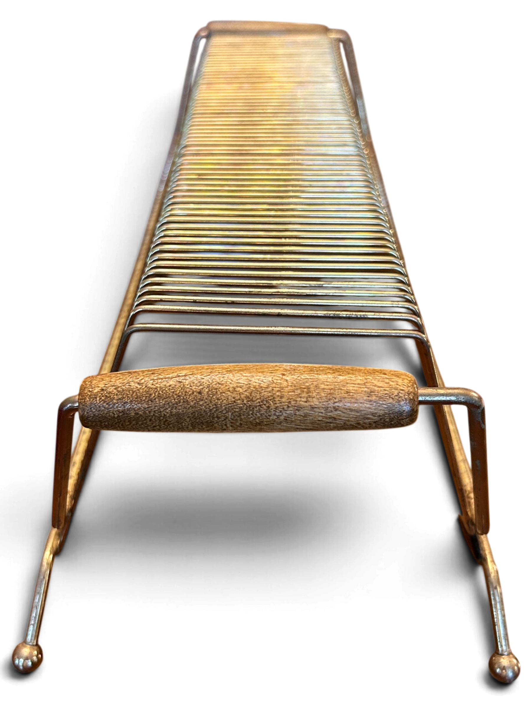 vintage-wire-lp-record-holder-front-angle.PNG