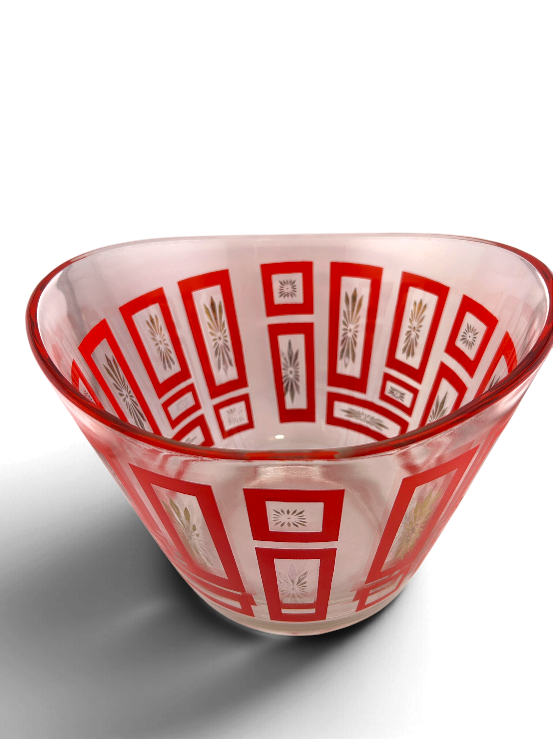 - vintage-red-gold-glass-bowl-gold-loss-detail.PNG