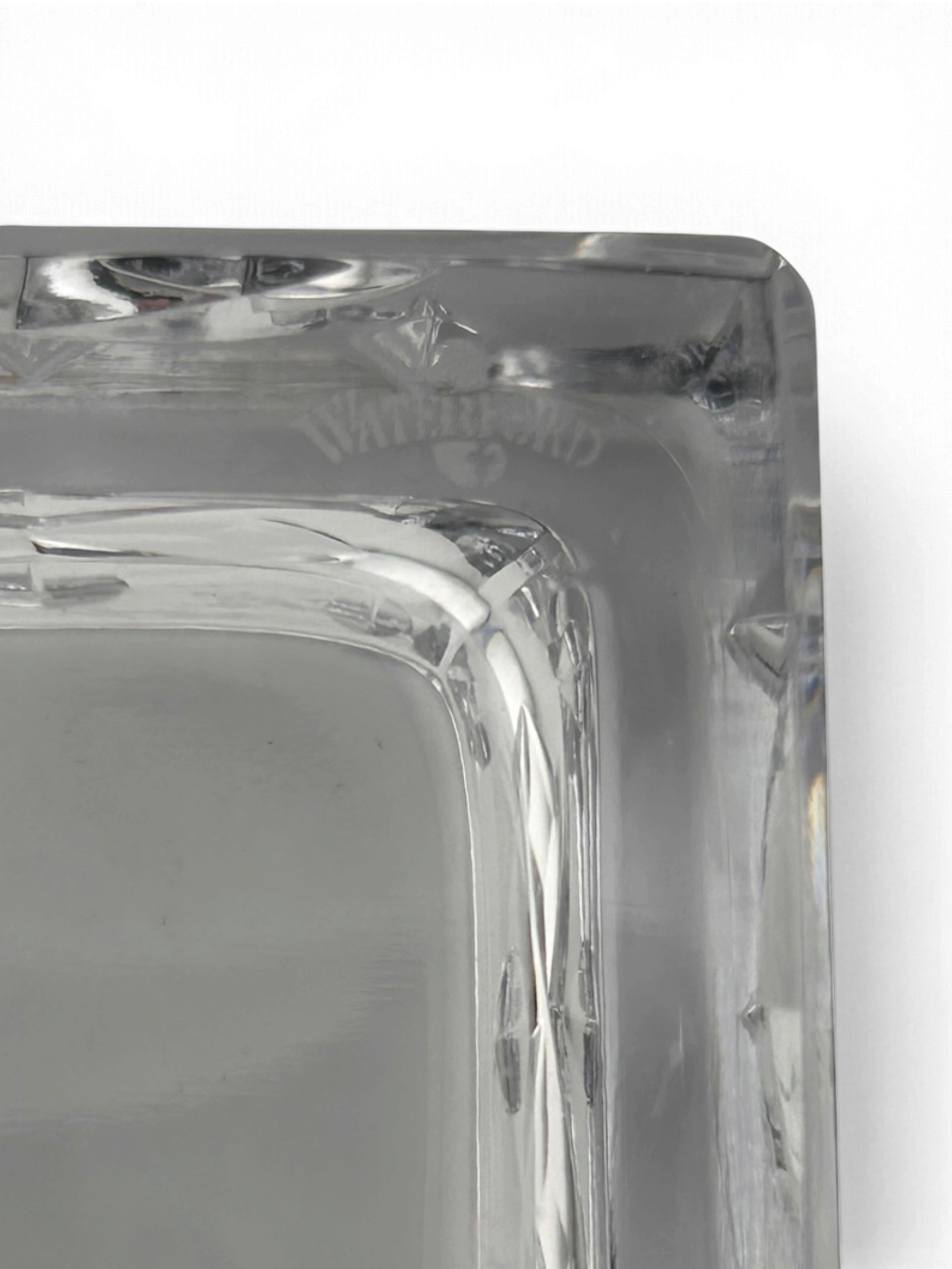 vintage-waterford-lisford-crystal-tissue-holder-mark-detail.png