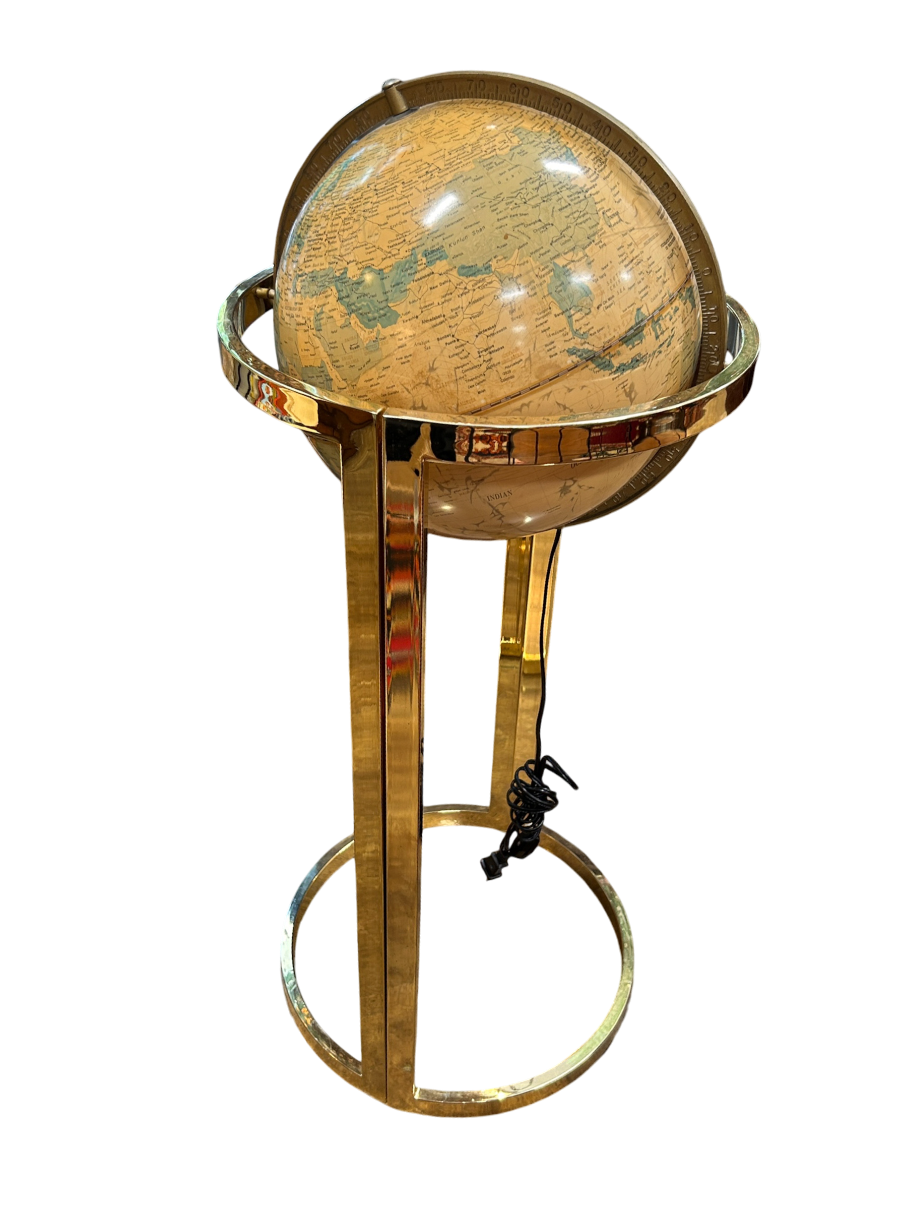 Standing Globe Light6.PNG