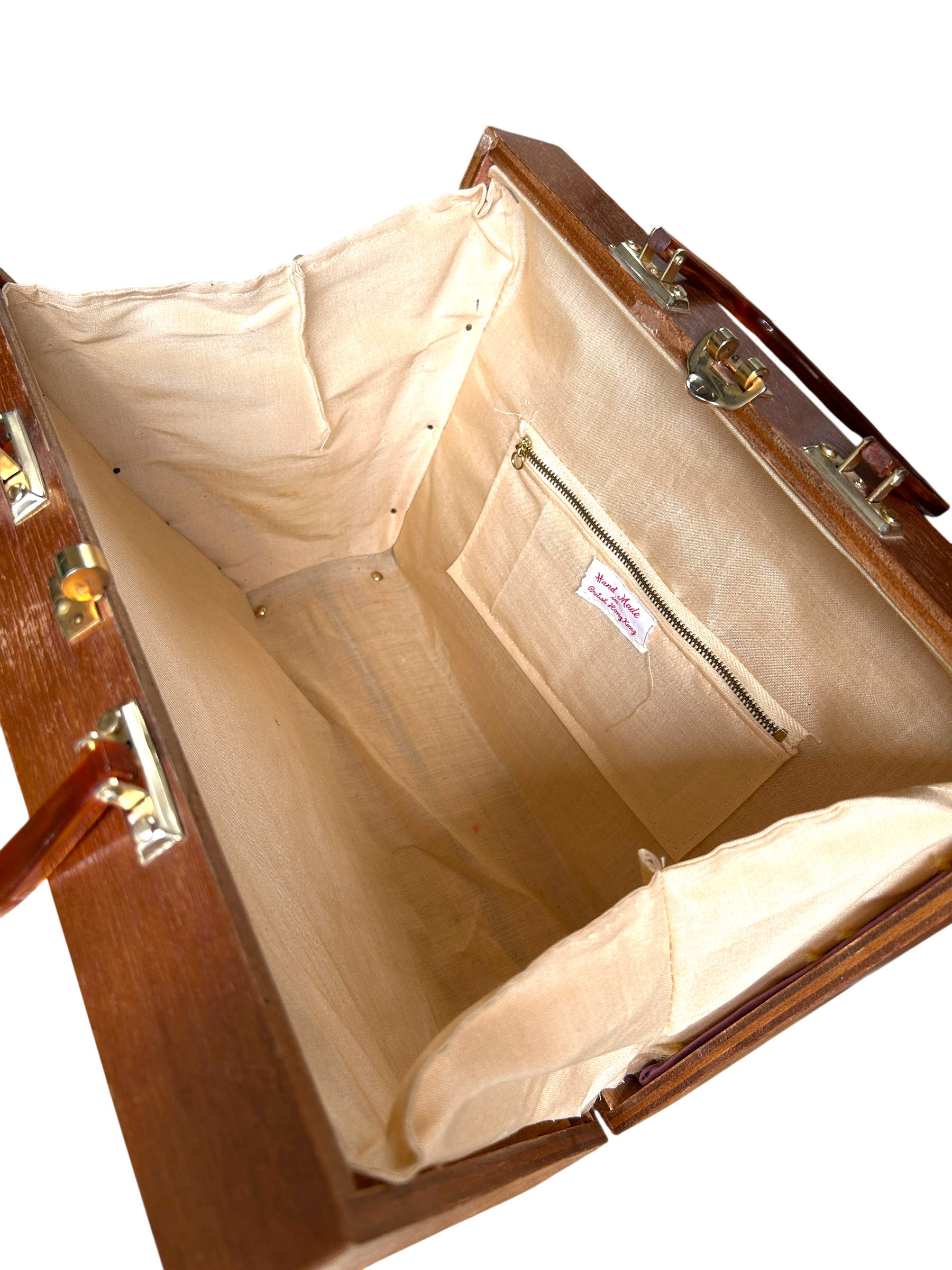 Needlepoint Box Purse Interior.PNG