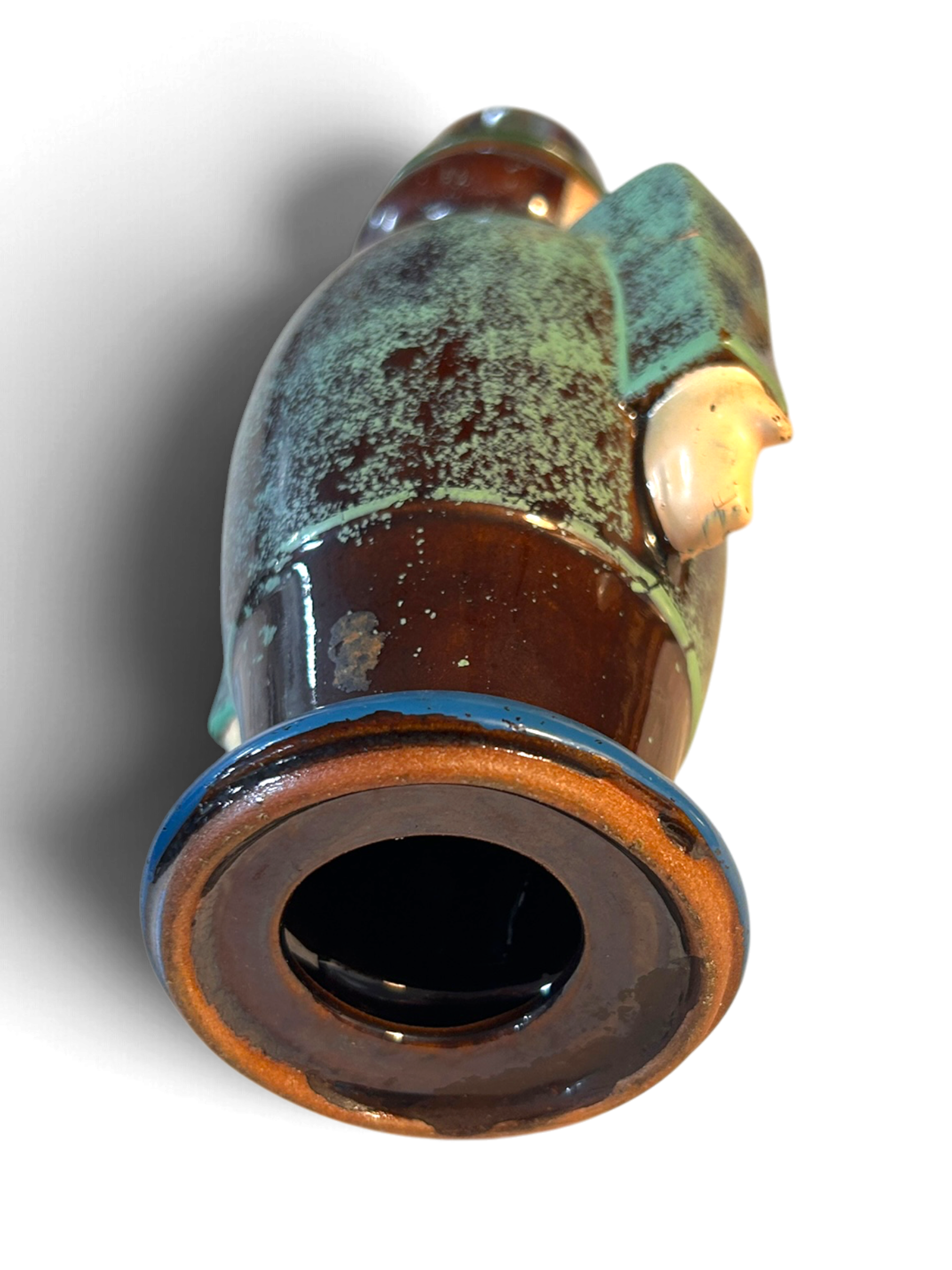 vintage-ceramic-bobblehead-soldier-figure-bottom.PNG