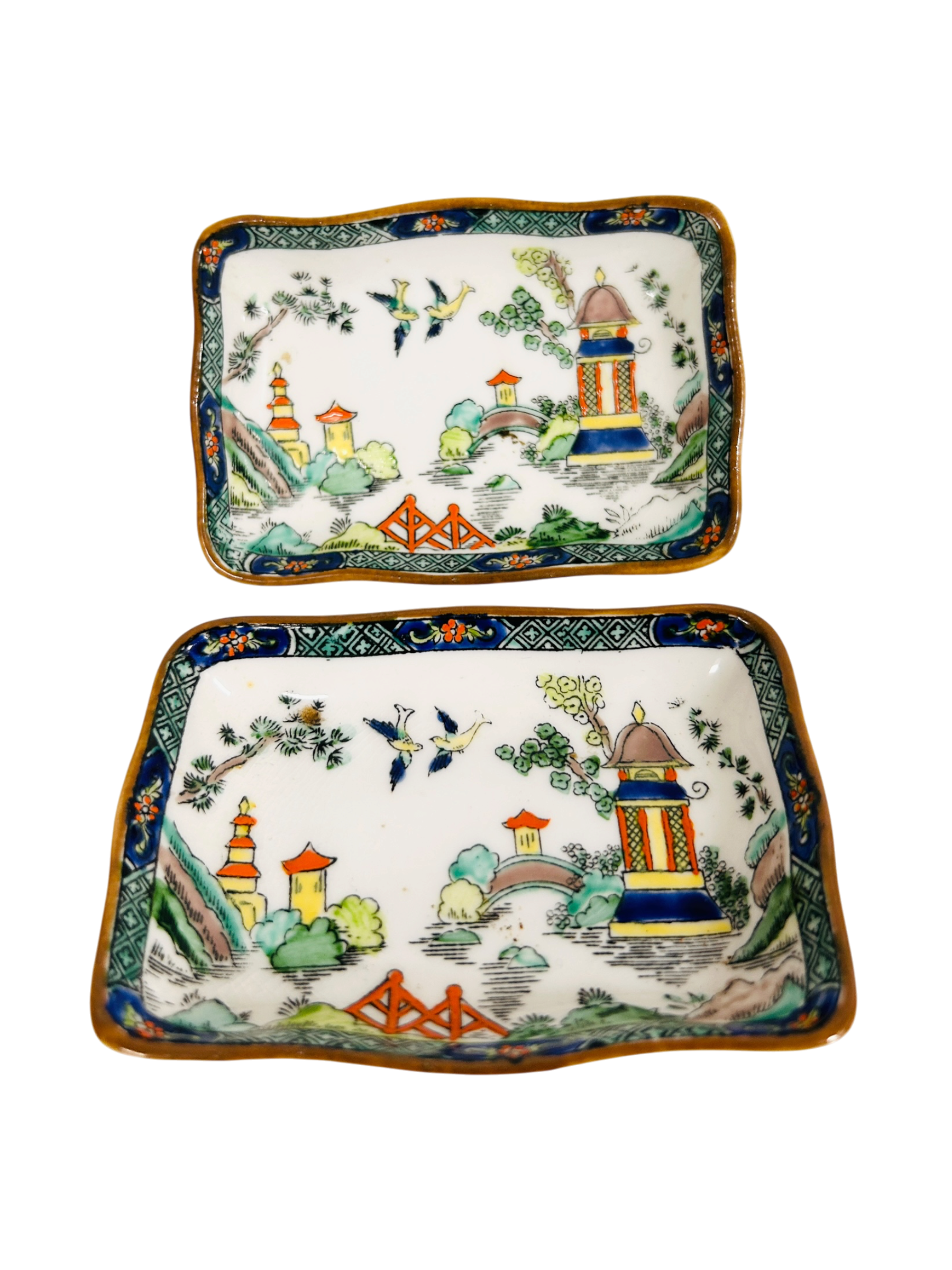 crown-staffordshire-chinese-willow-trinket-box-ring-dishes.PNG