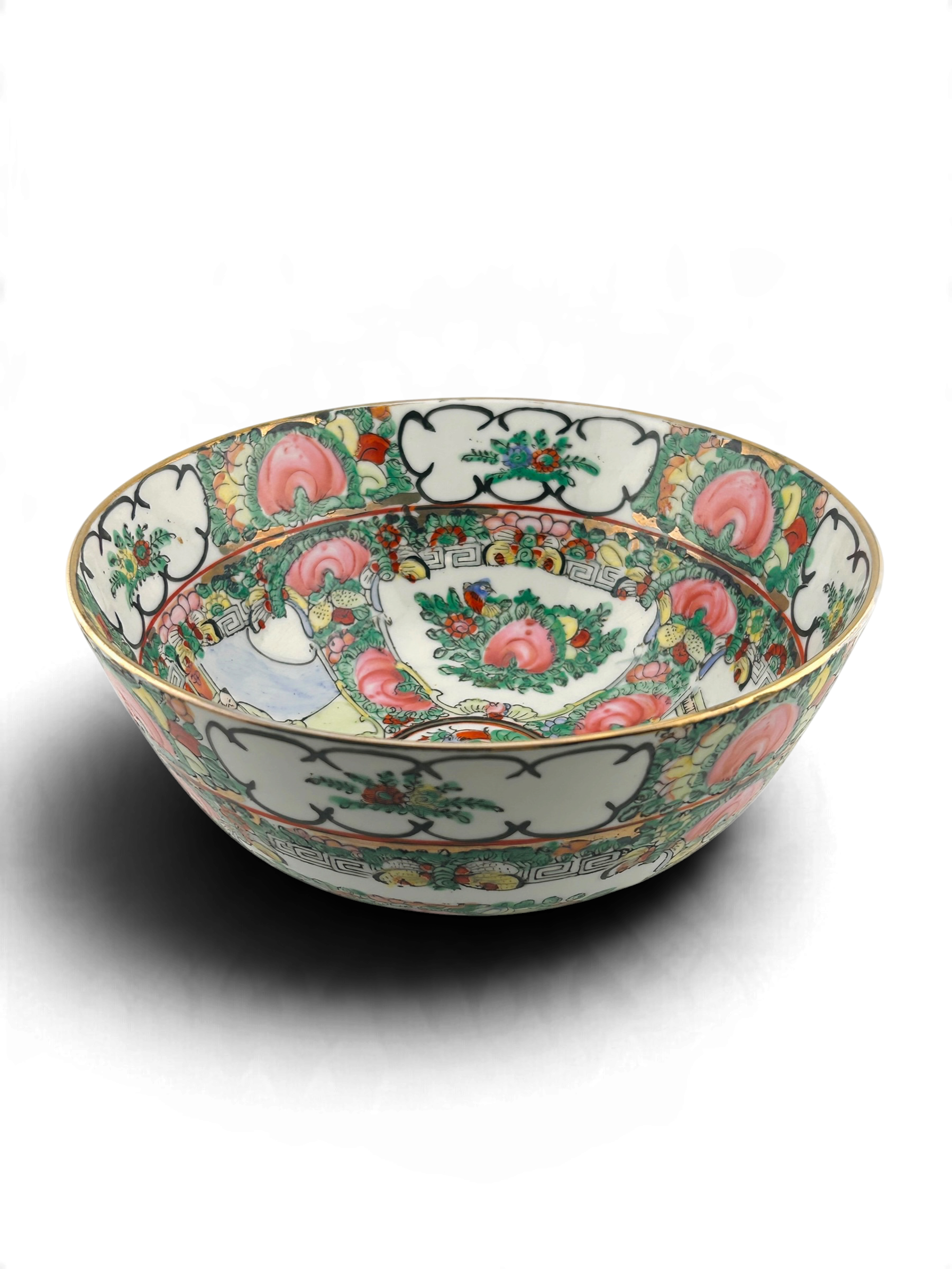 vintage-rose-famille-macao-bowl-floral-detail.png