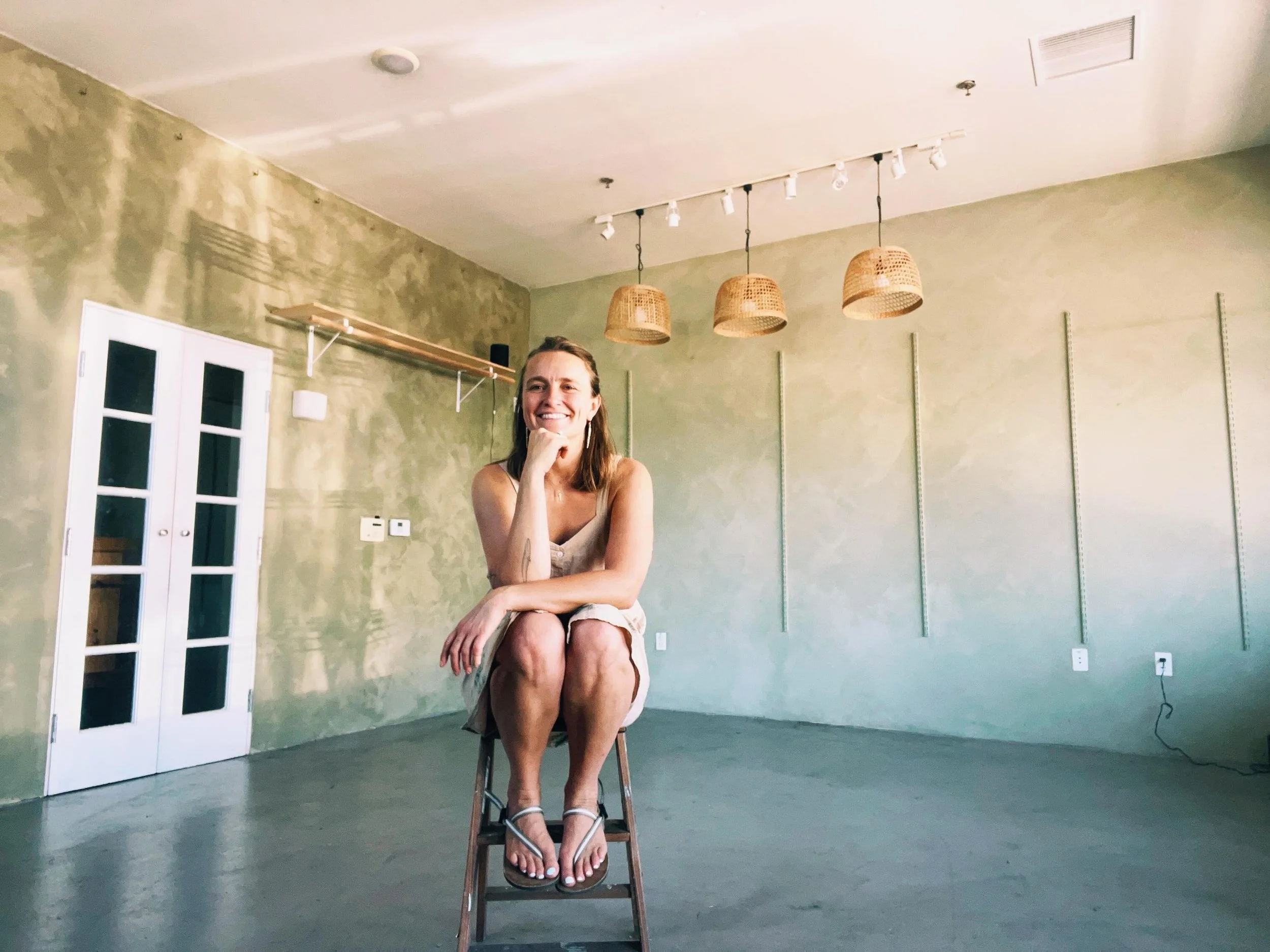 And that&rsquo;s a wrap 🌿 who knew idyll was just a room the whole time? 🥰😂 all jokes aside, these past two weeks have felt like moving through honey. 🍯 thank you for taking time out of your busy lives to eat oysters, and fill your homes with pla