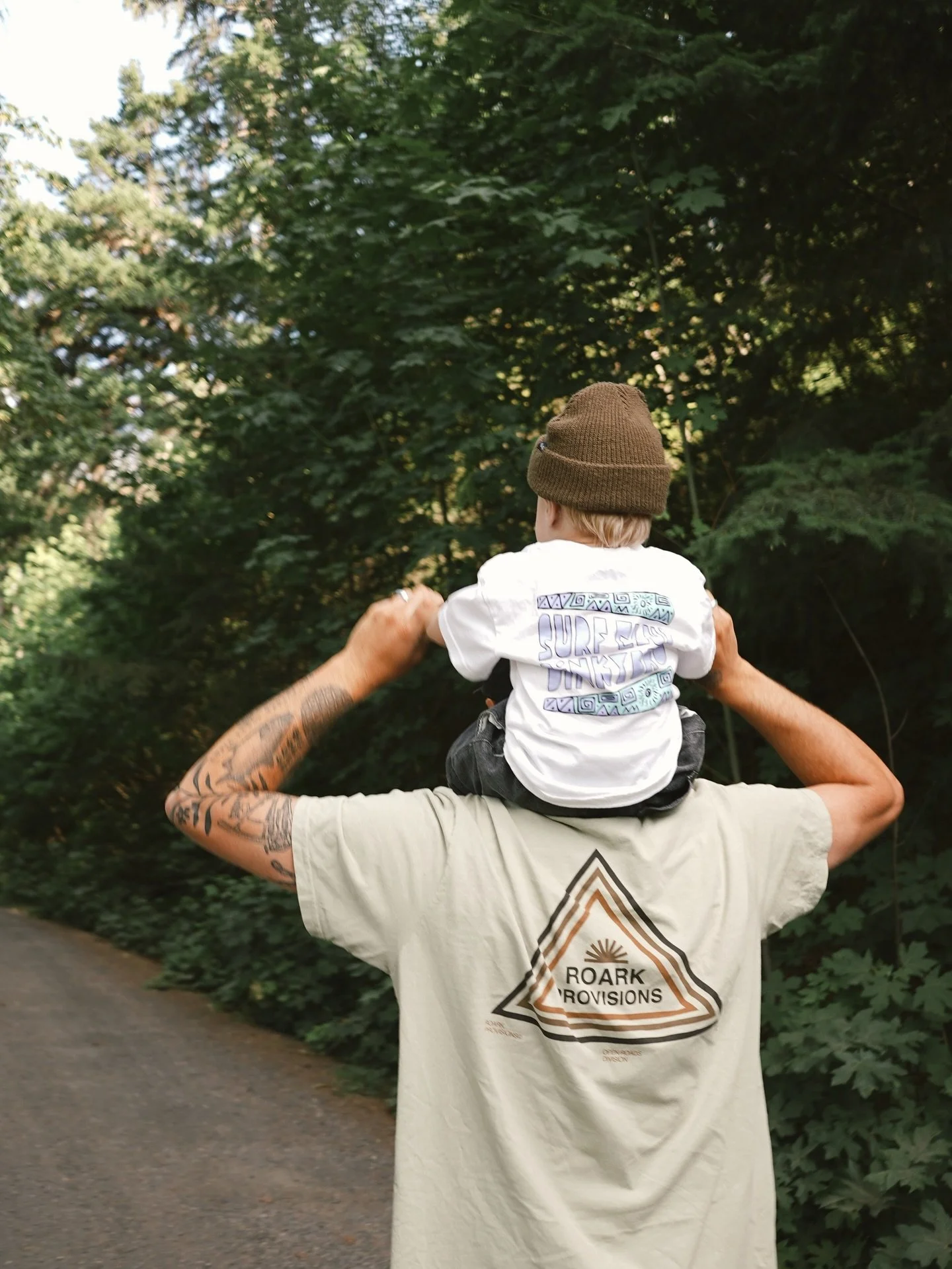 Fatherhood looks good on you.
We love you 🧡 Happy Father&rsquo;s Day @aidenbeck 
.
.
.
.
#binkybro