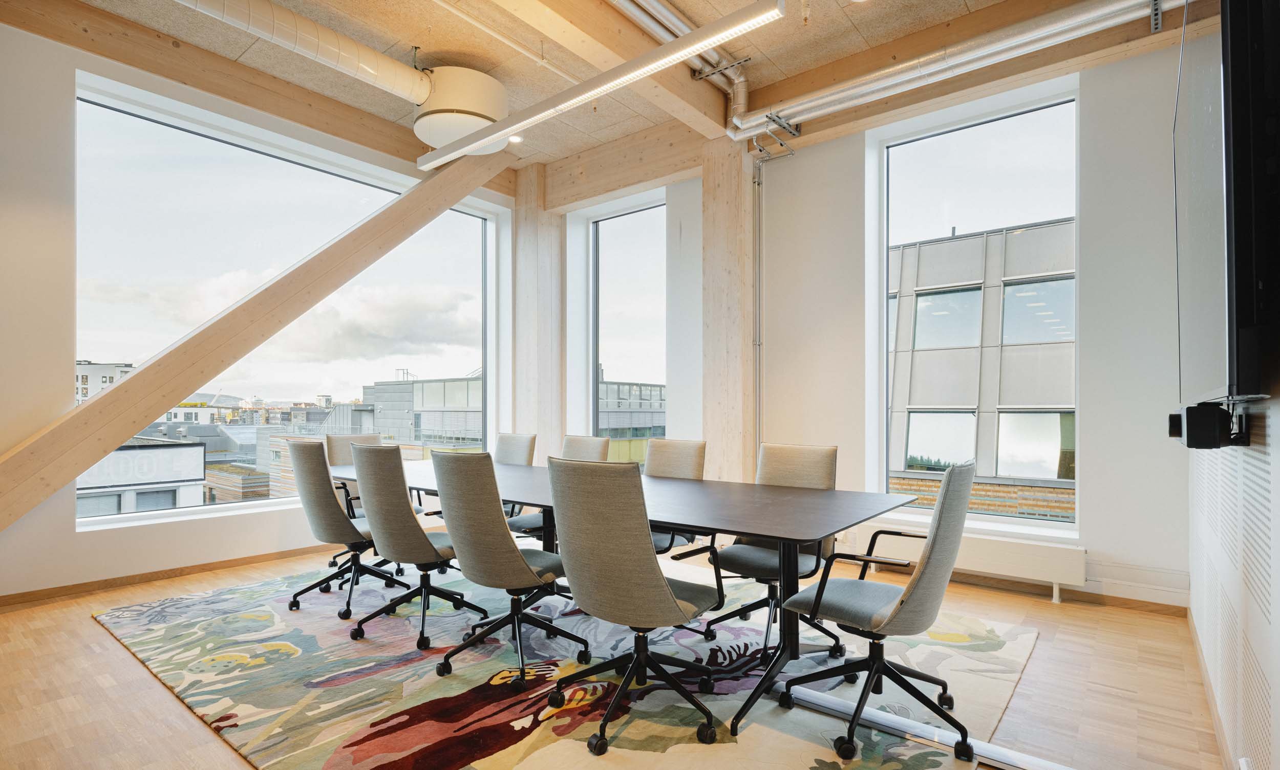 krohnen-meeting-room-natural-light.jpg