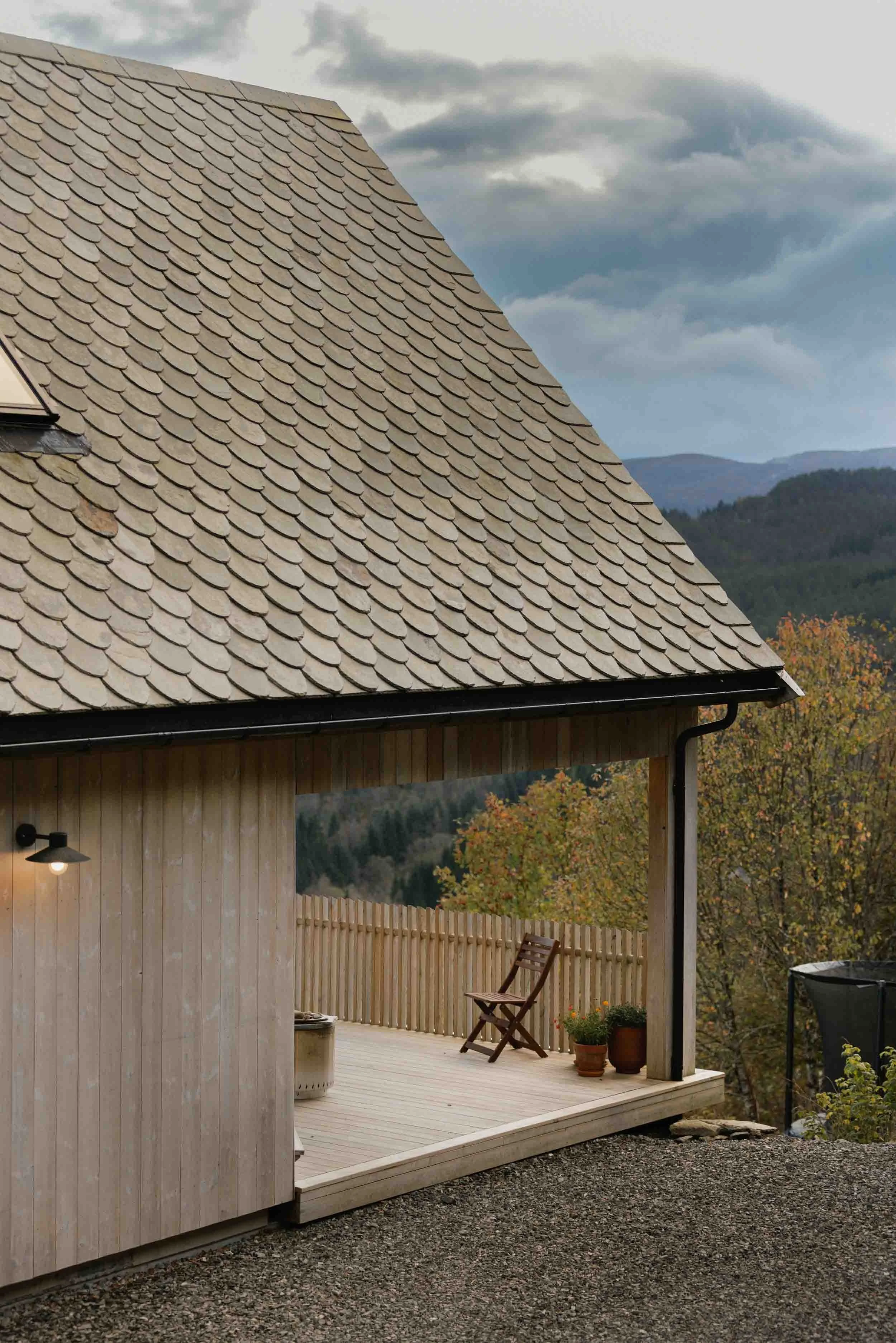 rytna-gard-carport-wood-structure.jpg