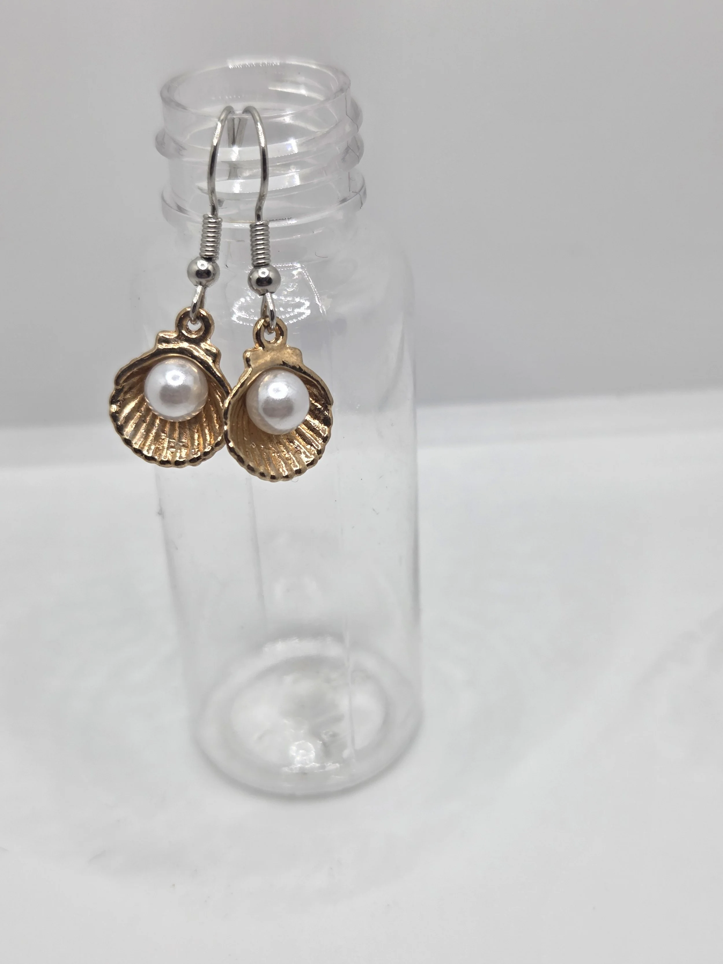 Seashell with Pearl Earrings