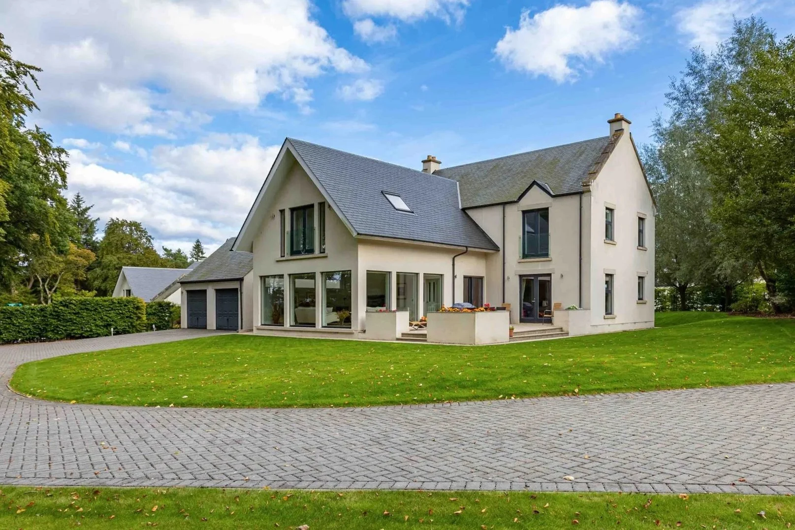 3 Rutherford Gardens