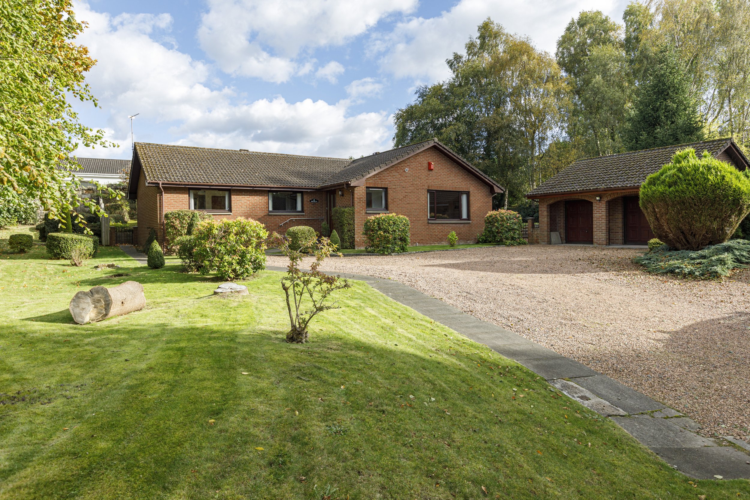 Birchlea, 43 Falkirk Road, Linlithgow_2.JPG