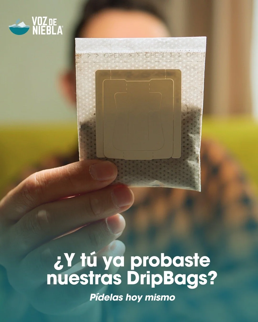 Descubre una forma pr&aacute;ctica y deliciosa de disfrutar tu caf&eacute;. ☕✨
Las DripBags de Voz de Niebla te permiten preparar una taza de calidad en cualquier momento, sin complicaciones y con todo el aroma que te encanta.
Solo abre, coloca, agre