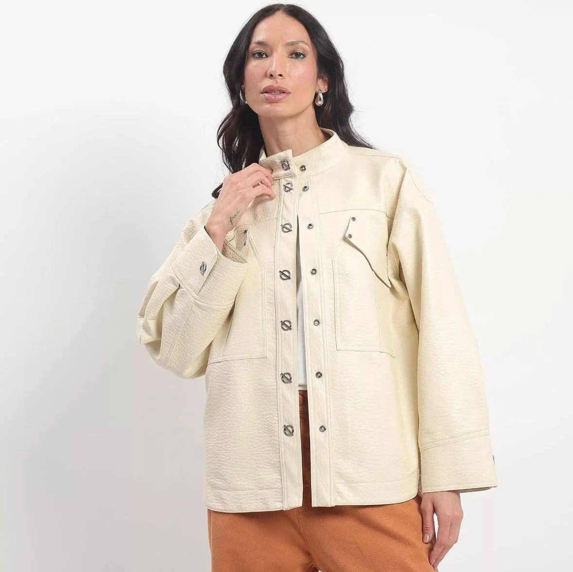 Jaqueta/Camisa Oversized Bege Claro - Morena Rosa