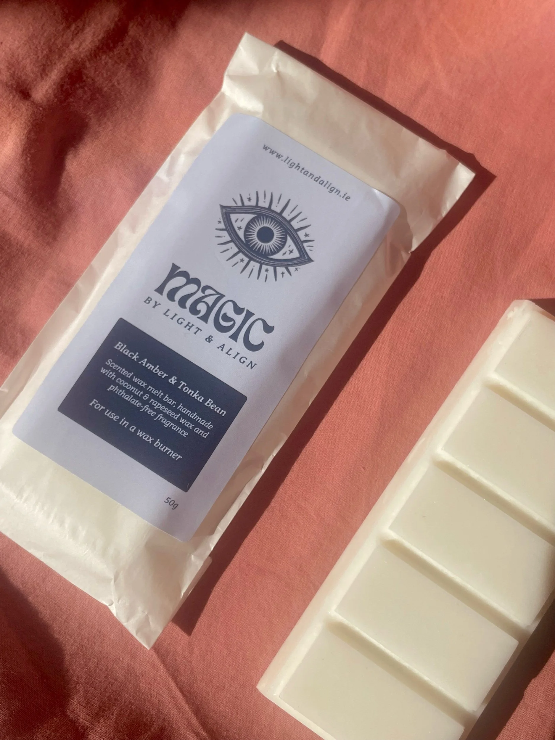 Magic | Wax Melt Bar | Black Amber & Tonka Bean