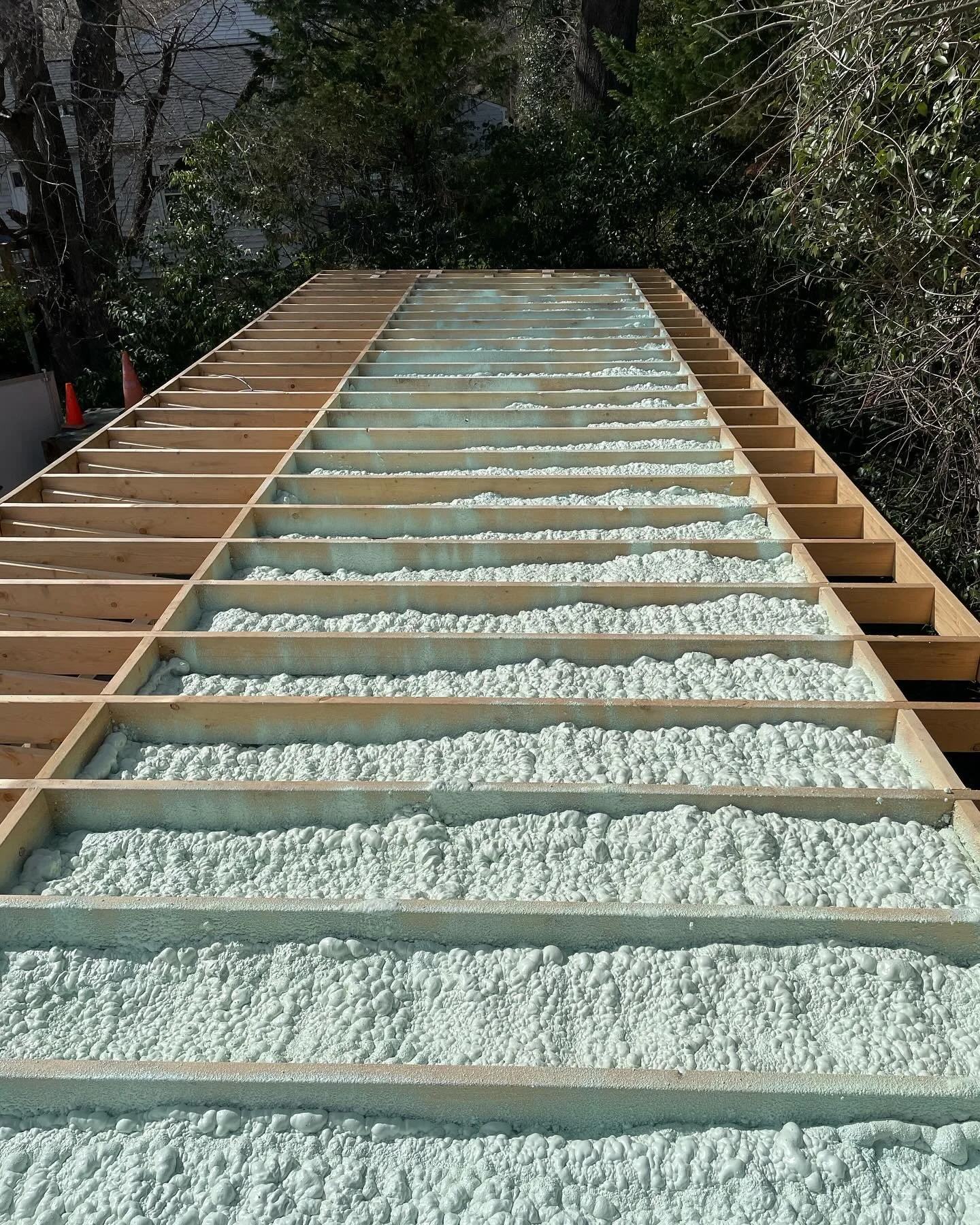 Insulated this shipping container-to-office project for @hoperenovations and Intrepid Build (@henderson_157 ). R38 Closed cell Spray Polyurethane Foam on the roof, R30 under the floor and R19 in the walls! 

#insulation #sprayfoam #sprayfoaminsulatio