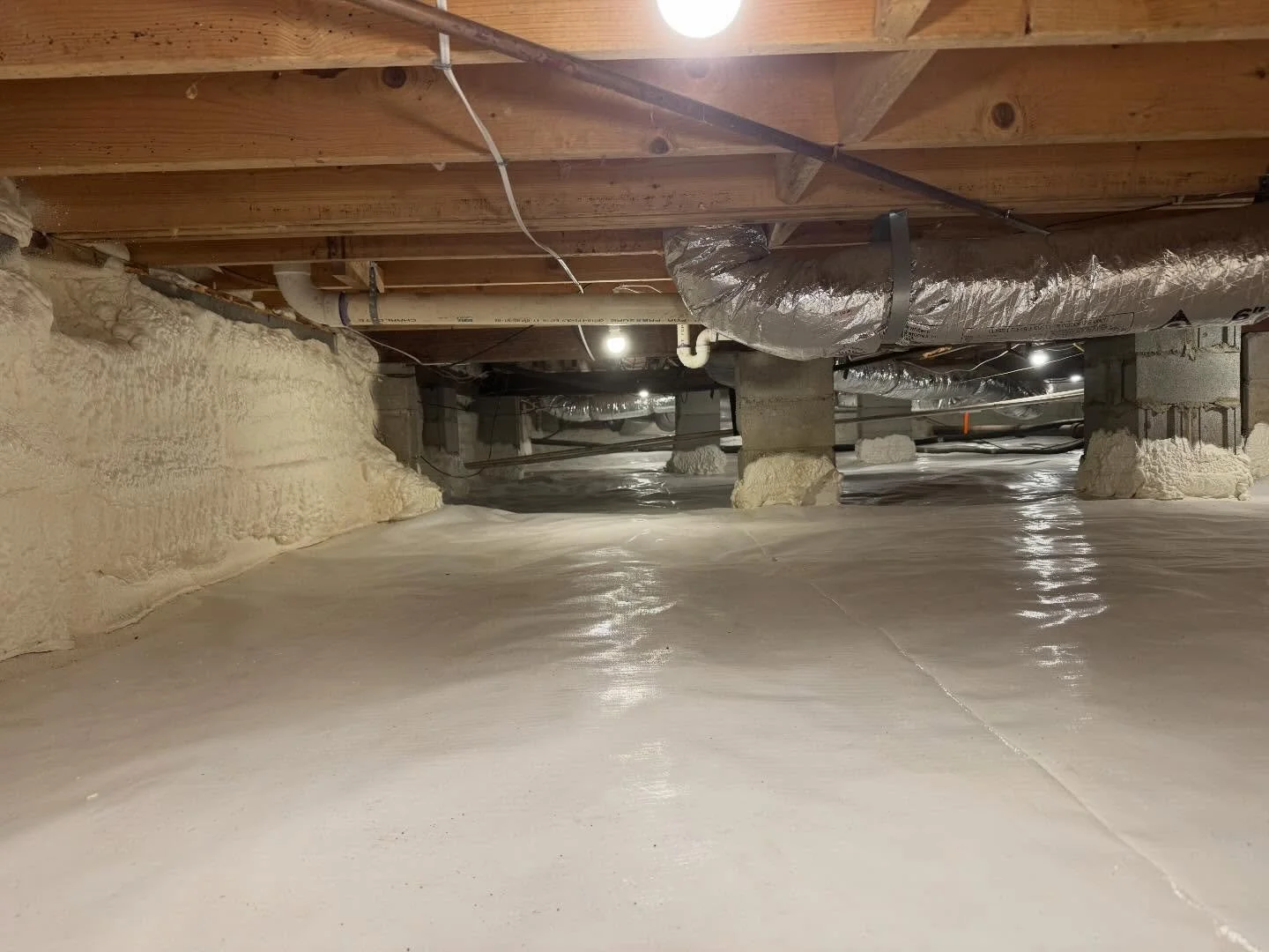 It&rsquo;s that time of year again, spring cleaning?? Don&rsquo;t forget your crawlspace! Just because you don&rsquo;t see it doesn&rsquo;t mean you aren&rsquo;t breathing it!
#afterPENC #homeperformance #airquality 
#crawlspaceencapsulation #sprayfo