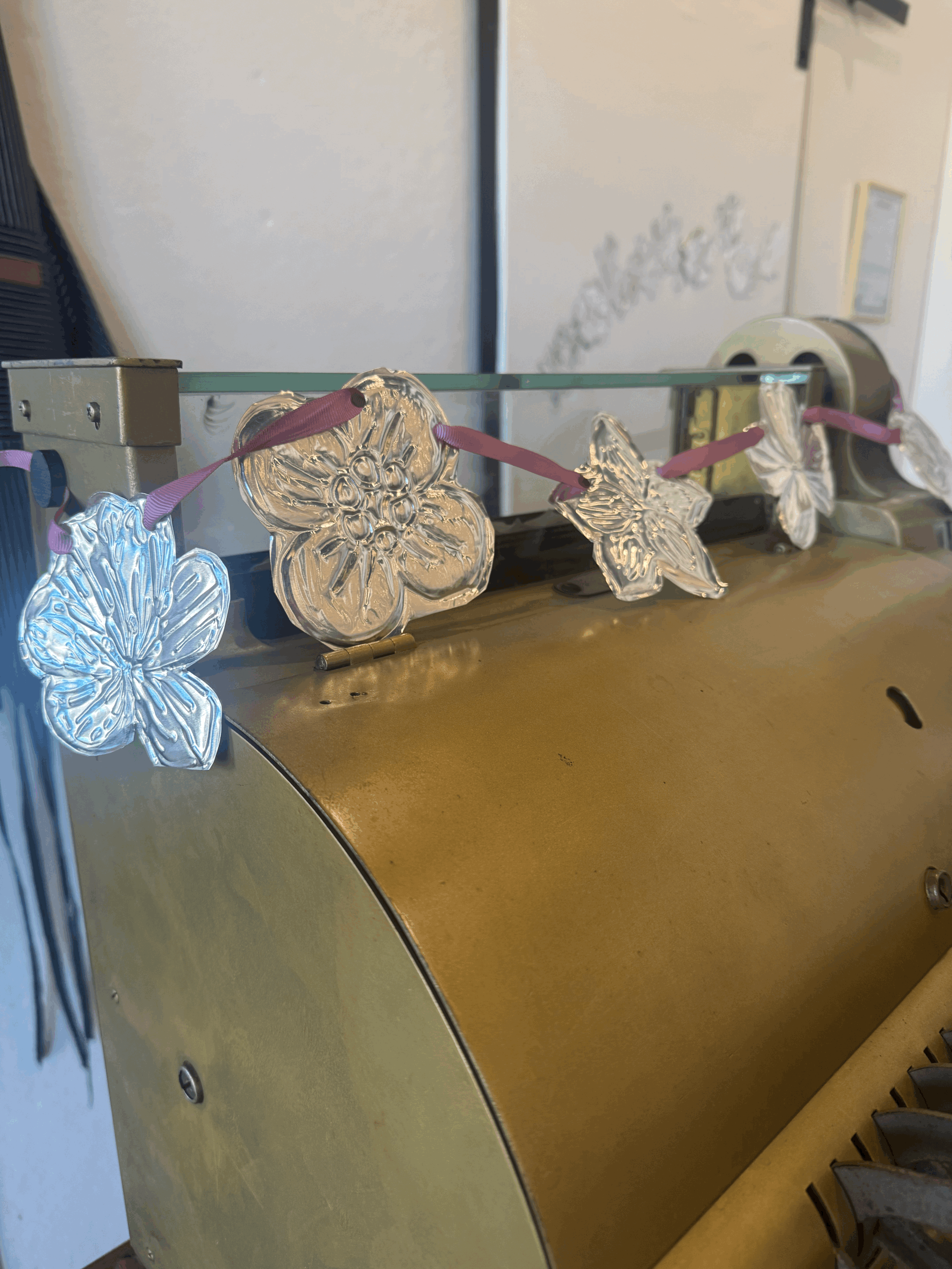 Make a metal-embossed flower garland