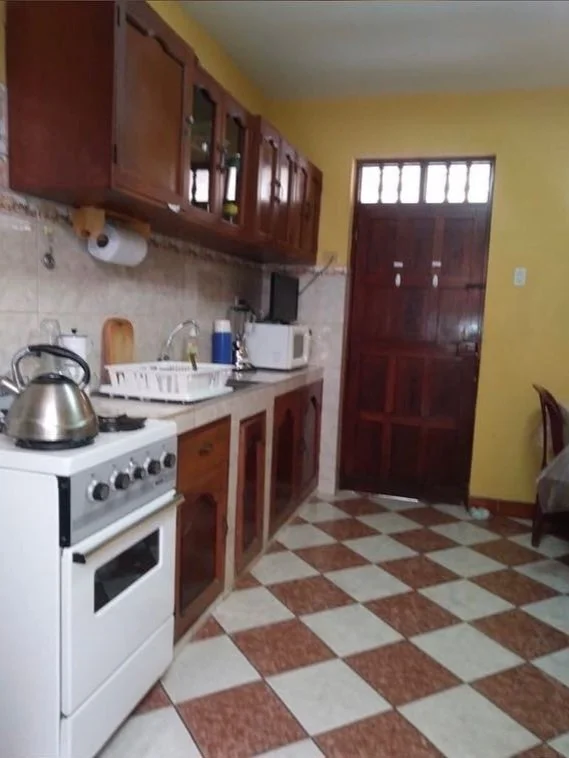 Peru-Kitchen-Before-2.jpg