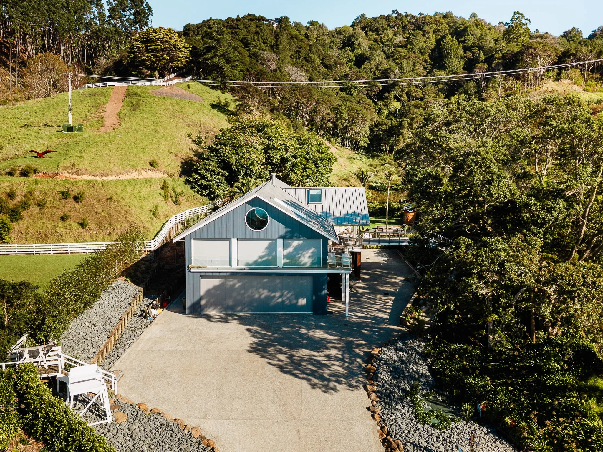 Cowes Bay Road, Waiheke 4.jpg