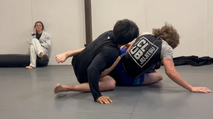 Against the odds! 2 vs. 1 matches