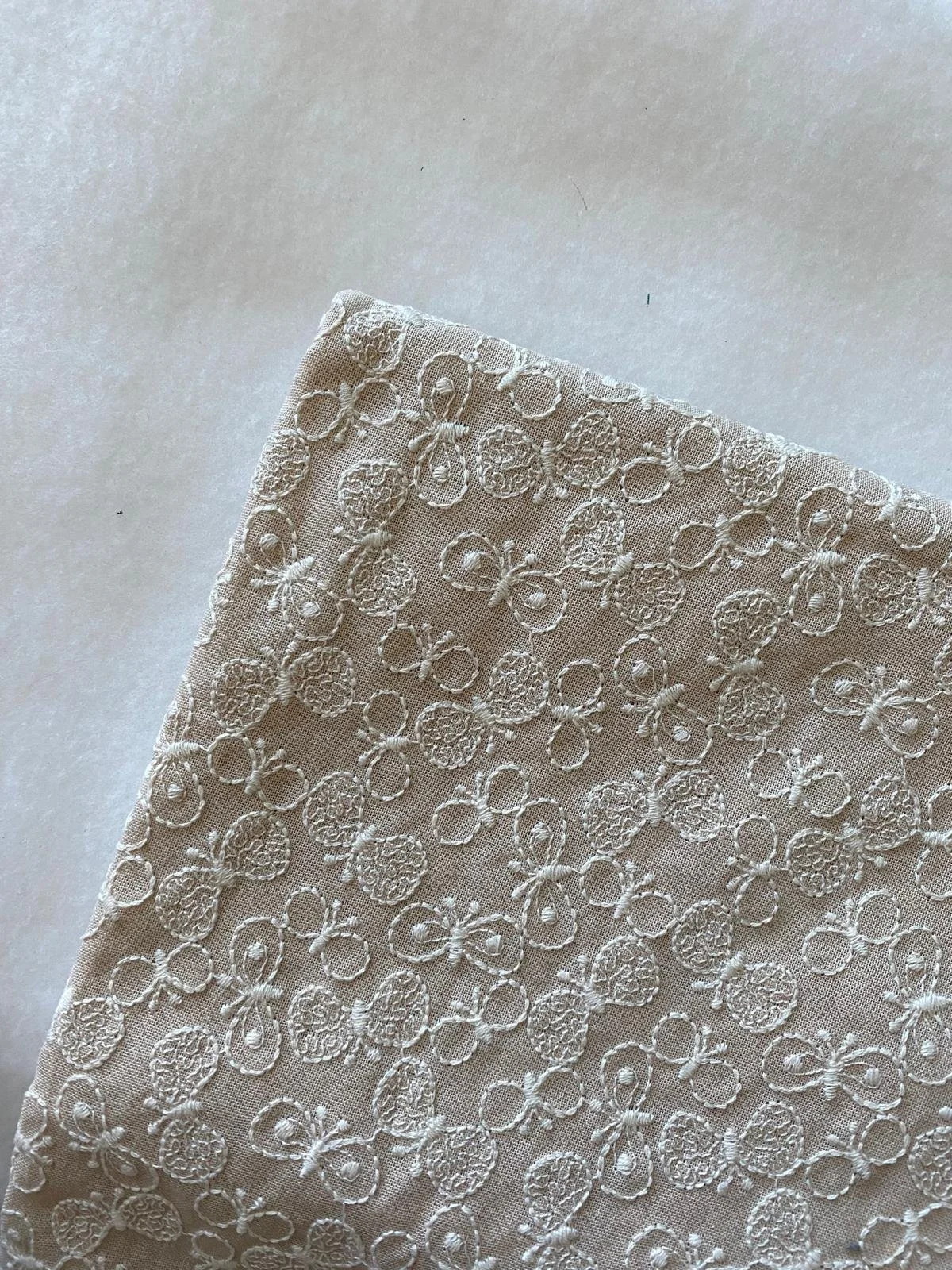 裸色蝴蝶刺繡 Nude Butterfly Embroidery -棉布 cotton