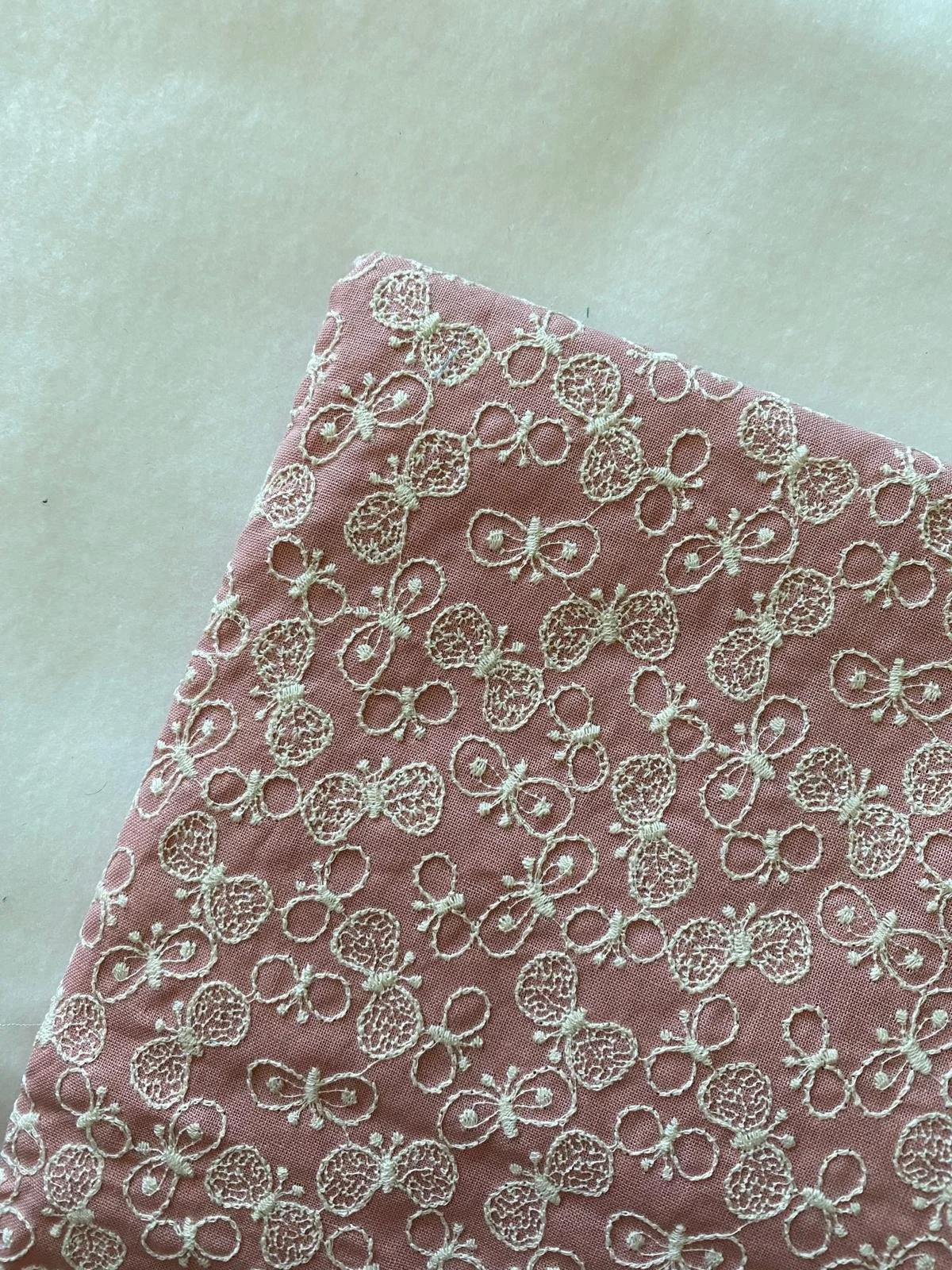 粉紅色蝴蝶刺繡 Pink Butterfly Embroidery -棉布 cotton