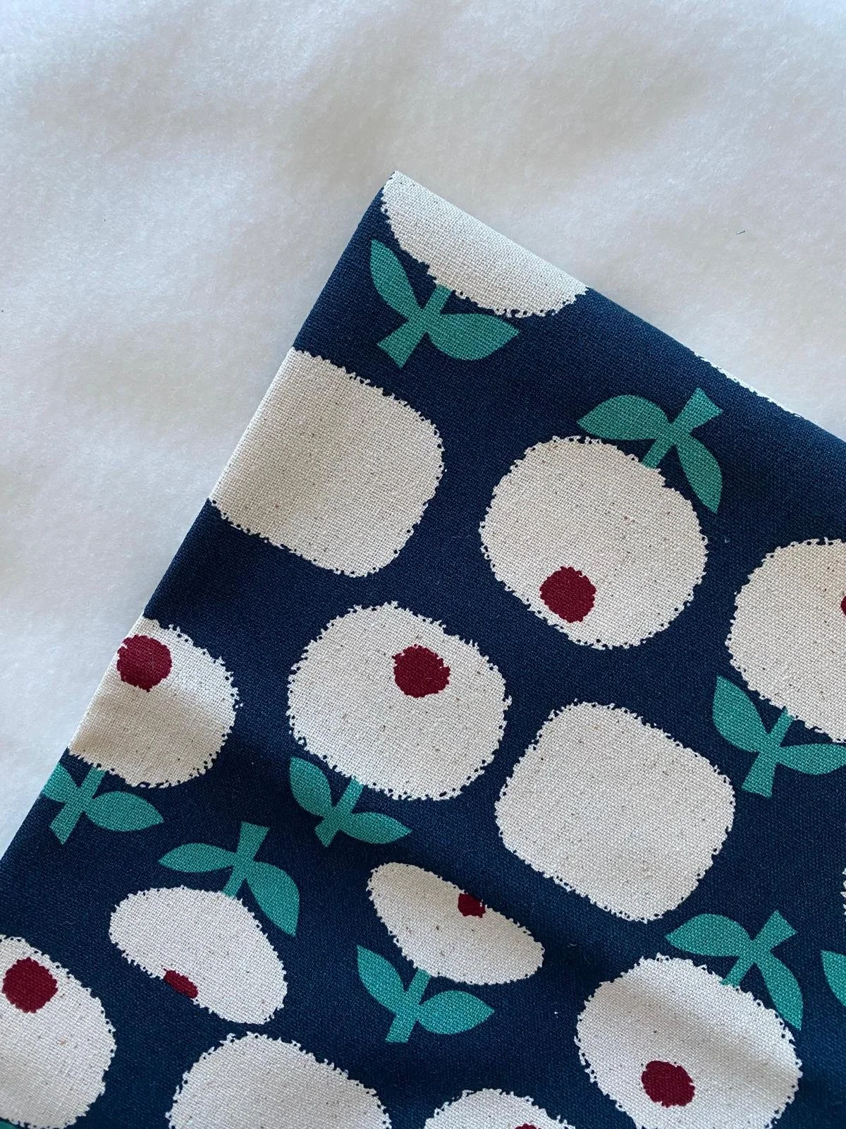 深藍白植物 Dark Blue with White plant -棉布 cotton