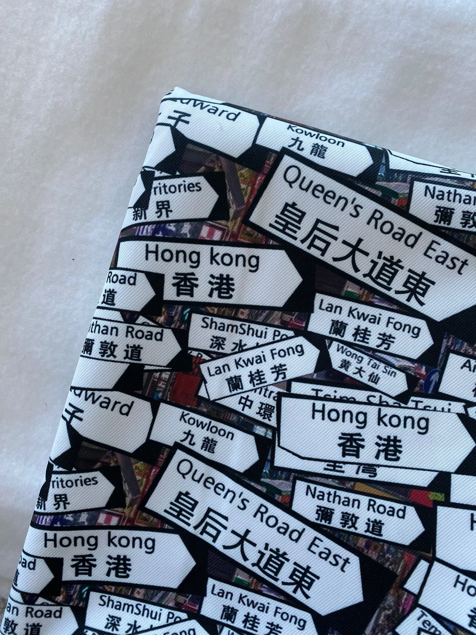 皇后大道東 Queens Road East -防水Waterproof