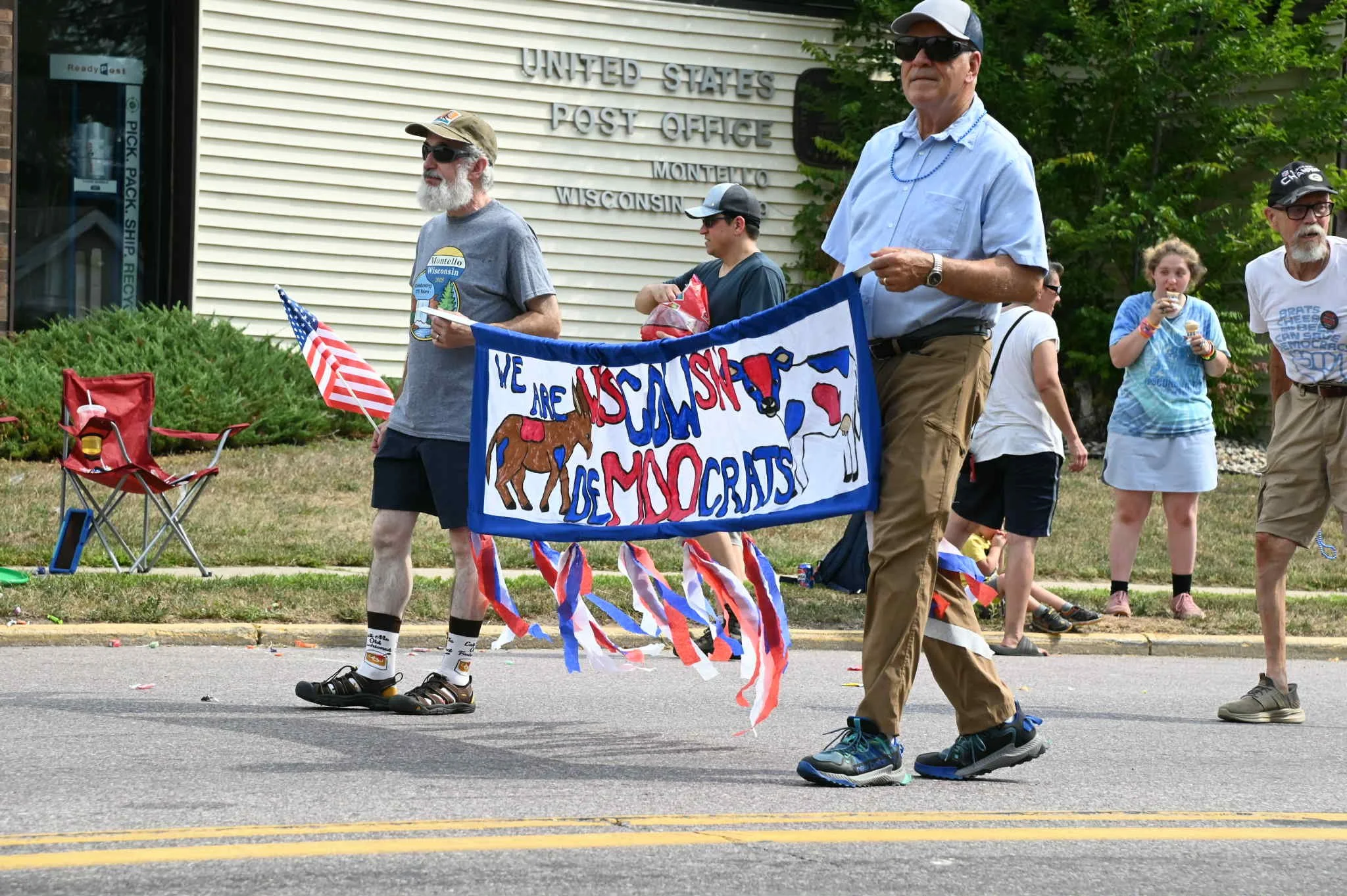Parade 1 courtesy of Silas Schmudlach.jpg