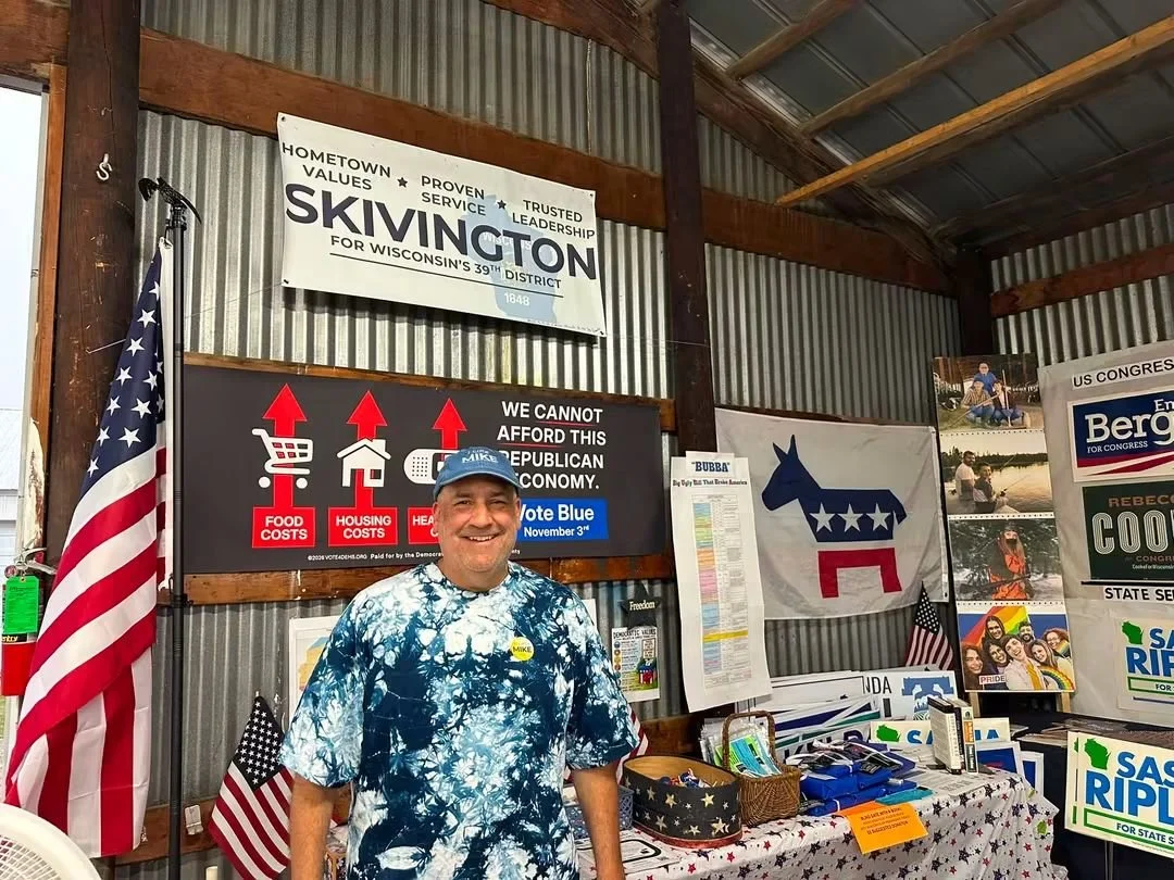 Skv and banner.jpg