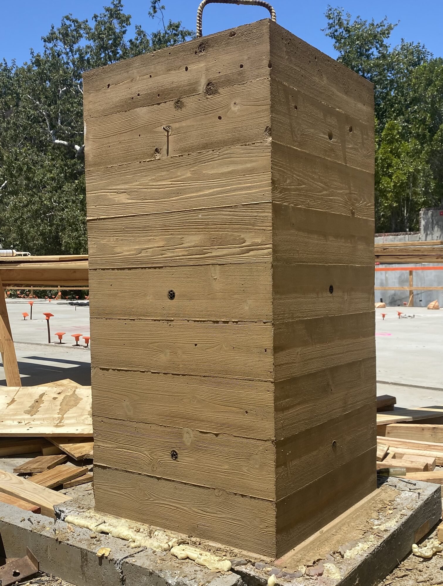 board-formed-concrete-column-form.jpg