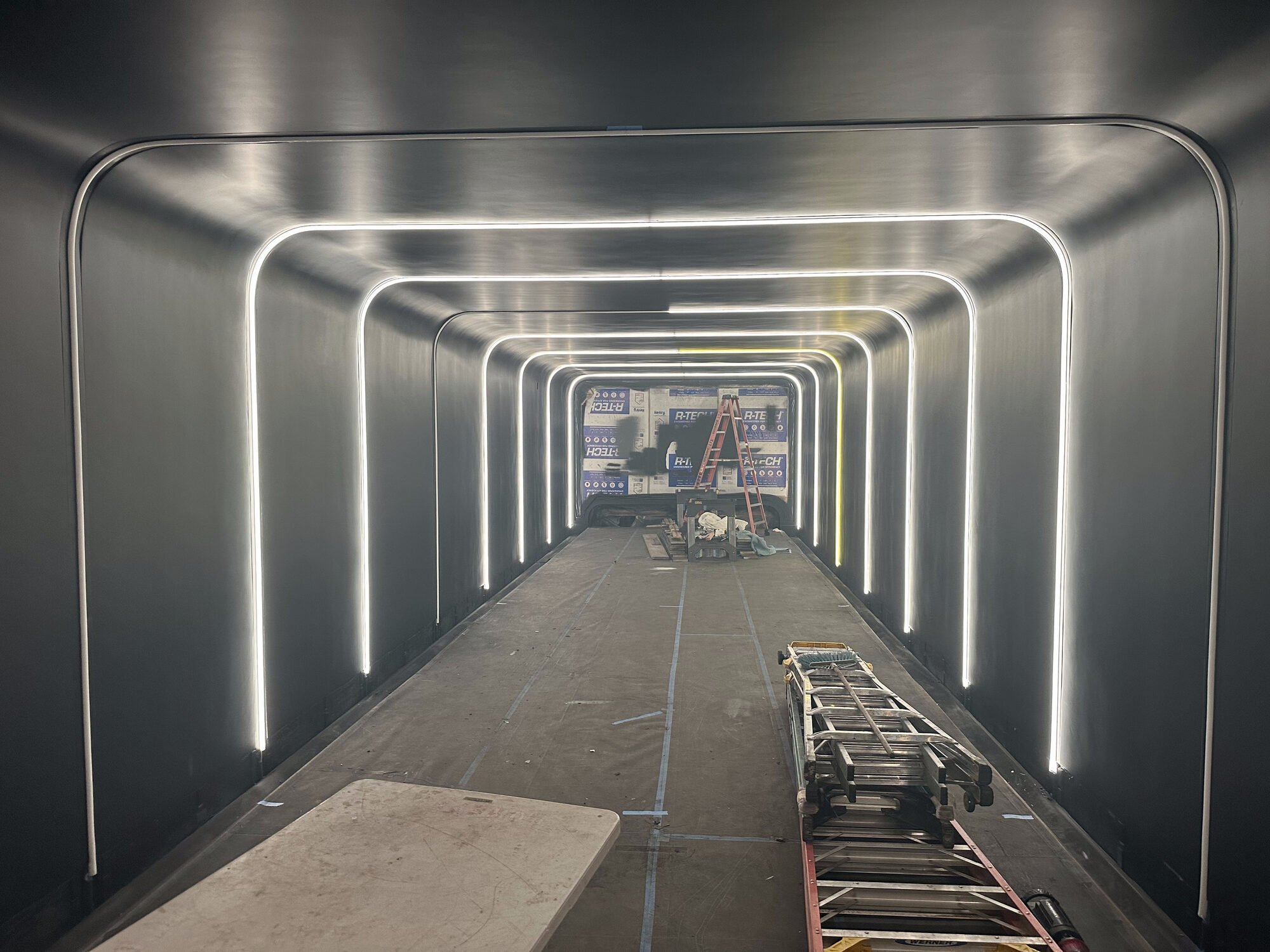 futuristic-tunnel-led-construction.jpg