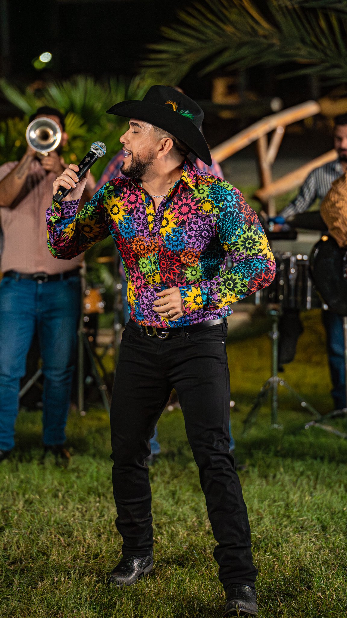 EL BEBETO AGARRA LA ONDA LUPE