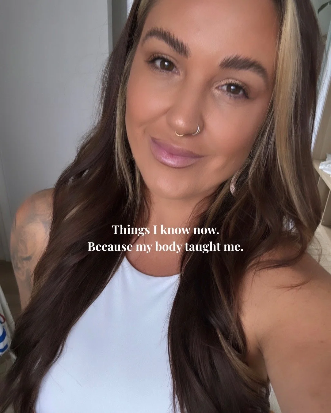 These aren&rsquo;t lessons I learned from books.

They came from listening.
From burning out.
From softening.
From choosing steadiness over urgency.

No fixing.
No forcing.
Just returning.

Save this if it met you quietly 🤍
That&rsquo;s the work.

?