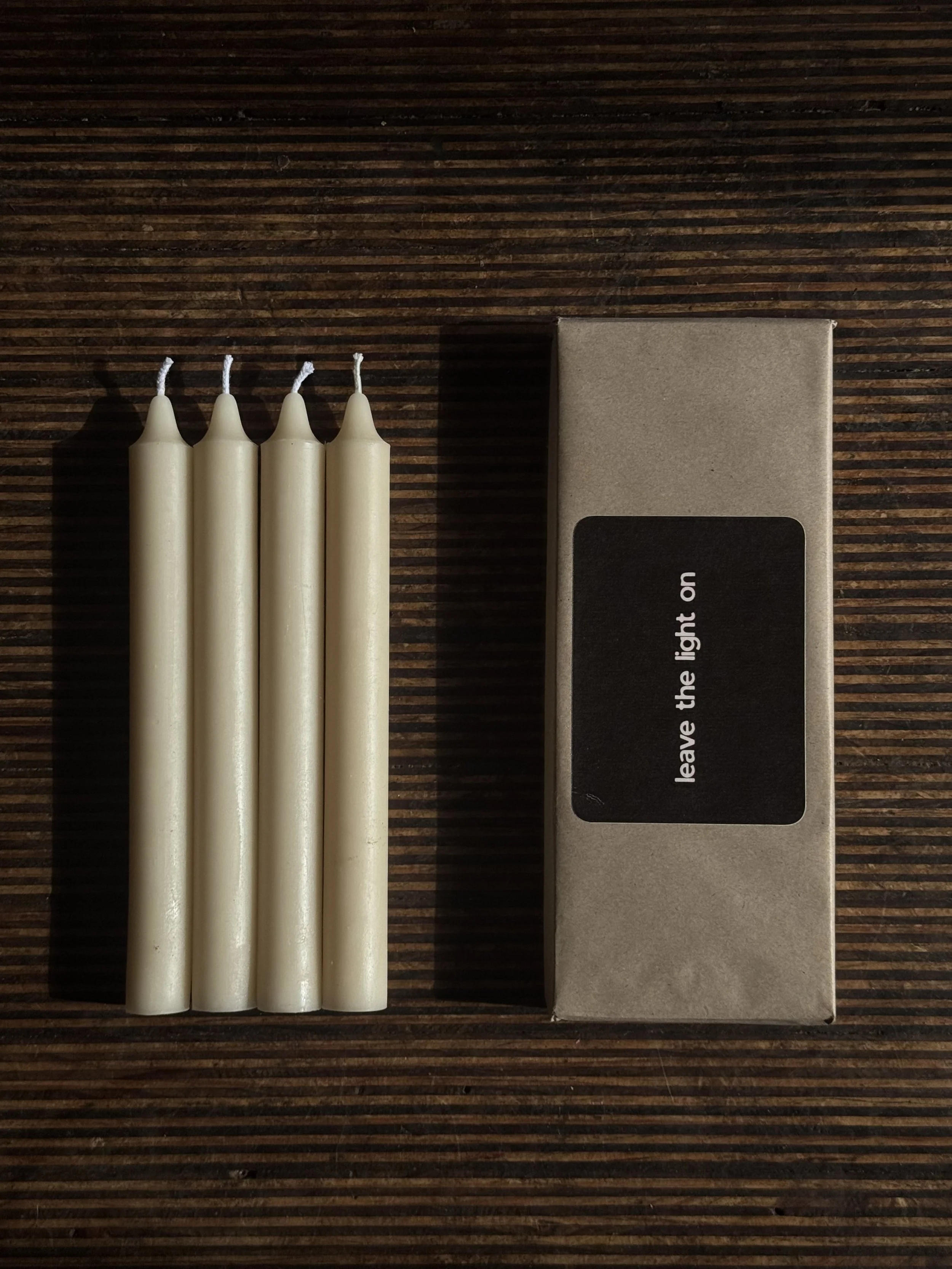 20cm 100% Beeswax Taper Candles (4pack)