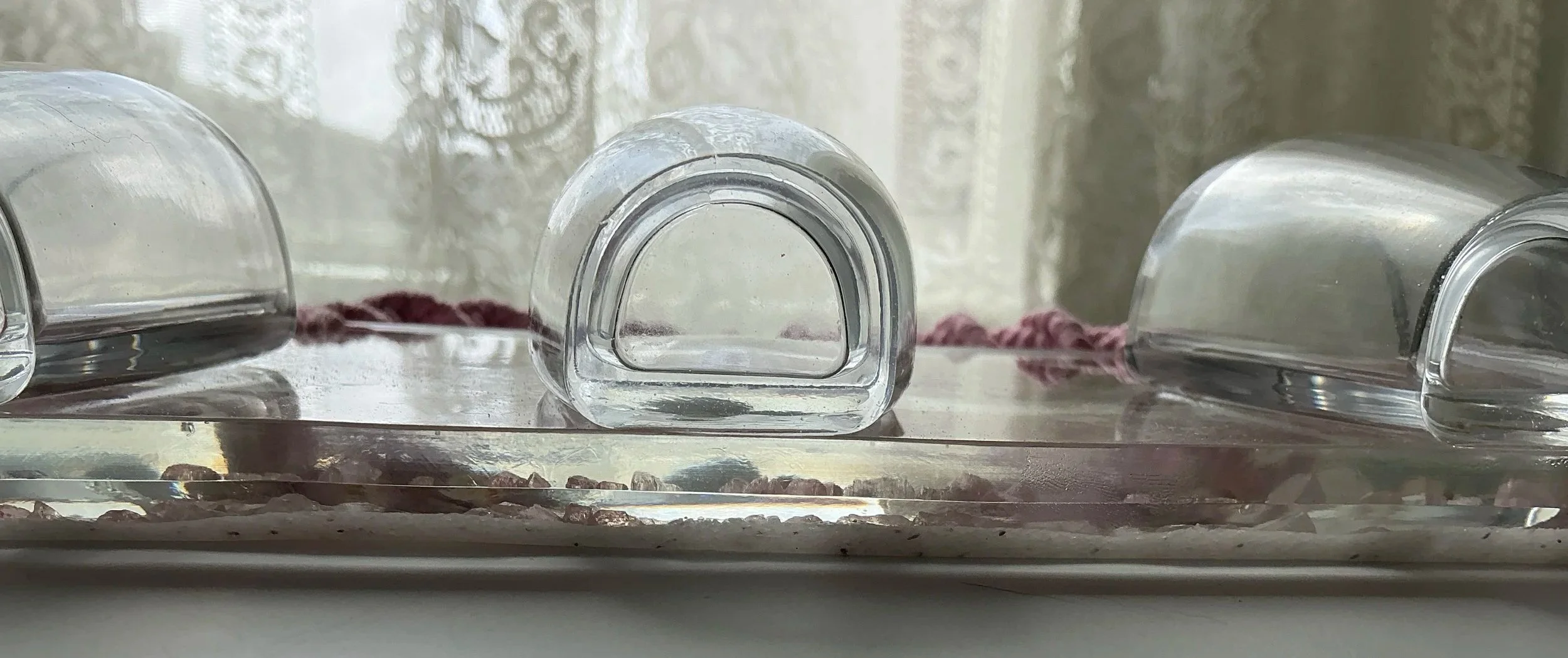 Pink+clam+shell+prop+close+up+bottom+view+laying+flat.jpg