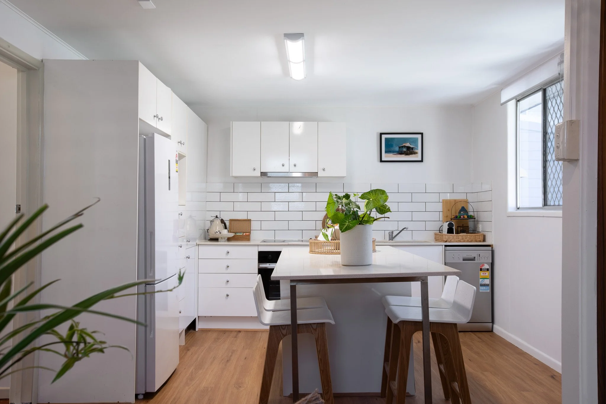 10. Kitchen 3.jpg