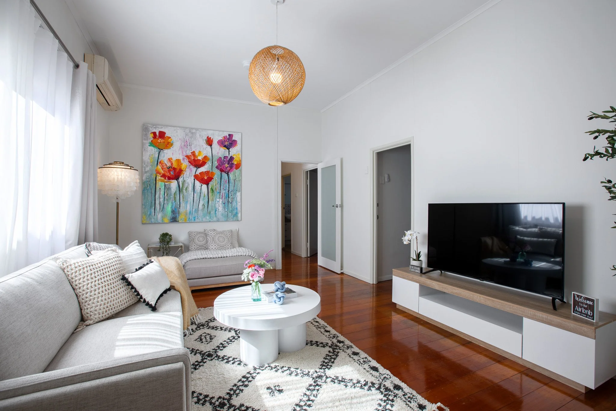 3. Living Room 2.jpg