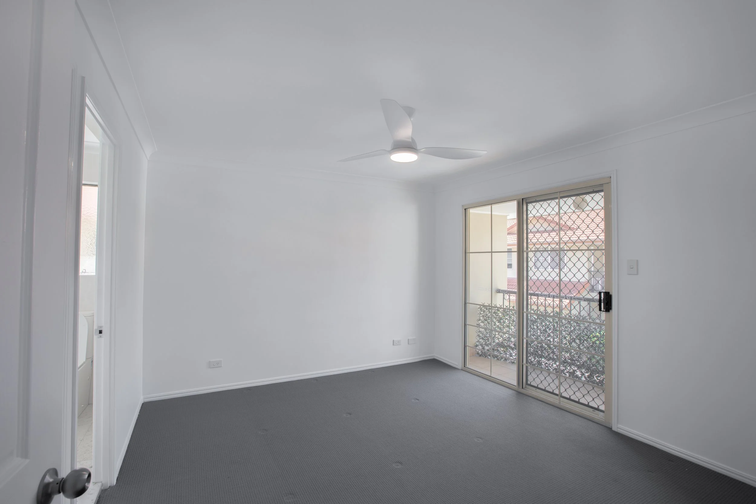 5DM43761-HDR-3.jpg