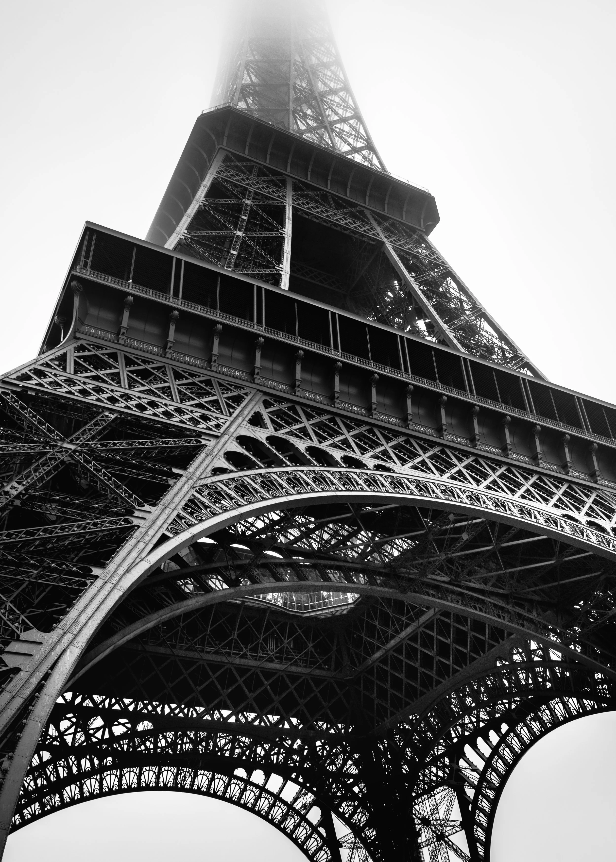 la_tour_eiffel_mist_5x7_v2.jpg