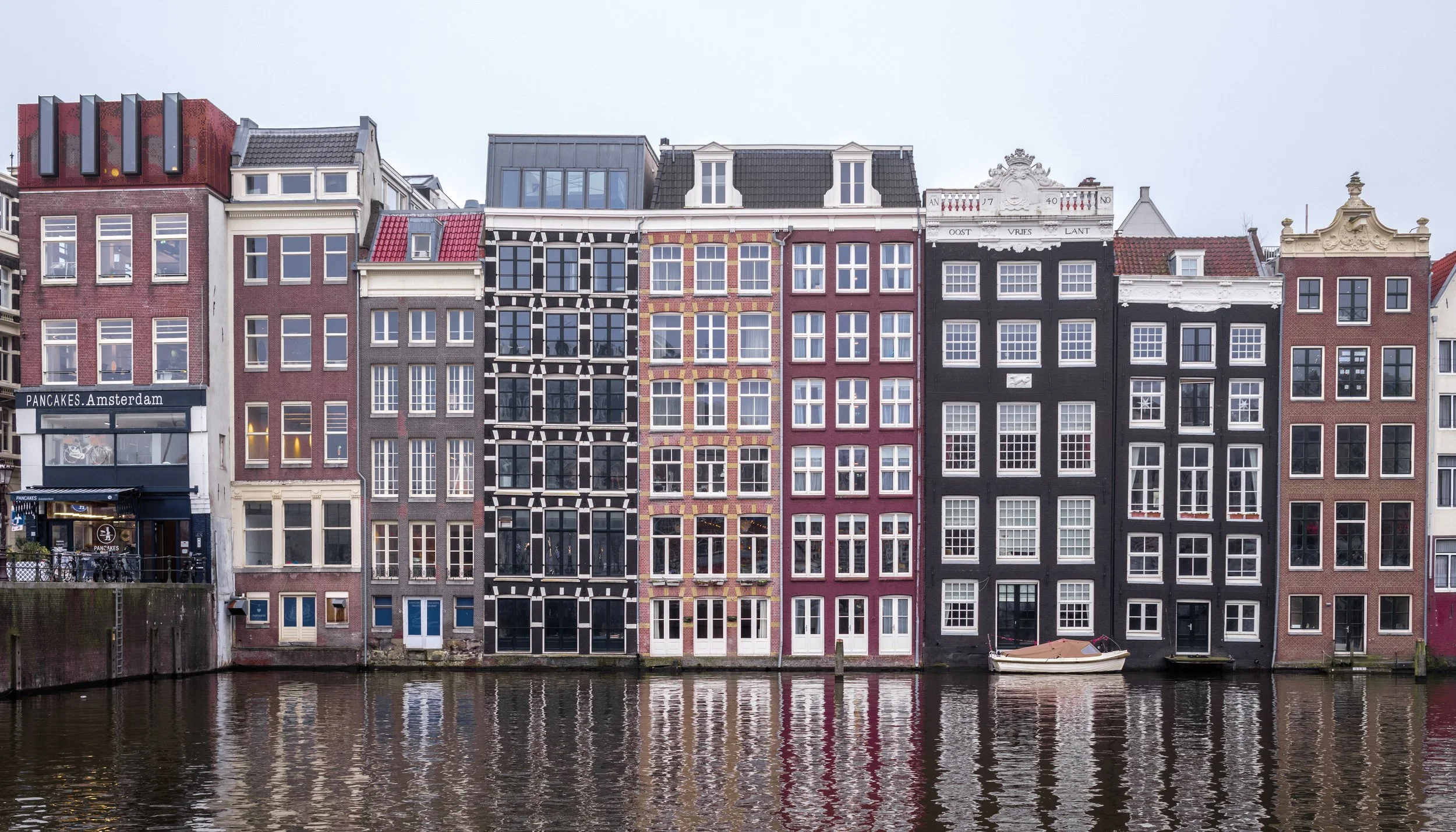 amsterdam_homes_boat_2_5x7.jpg