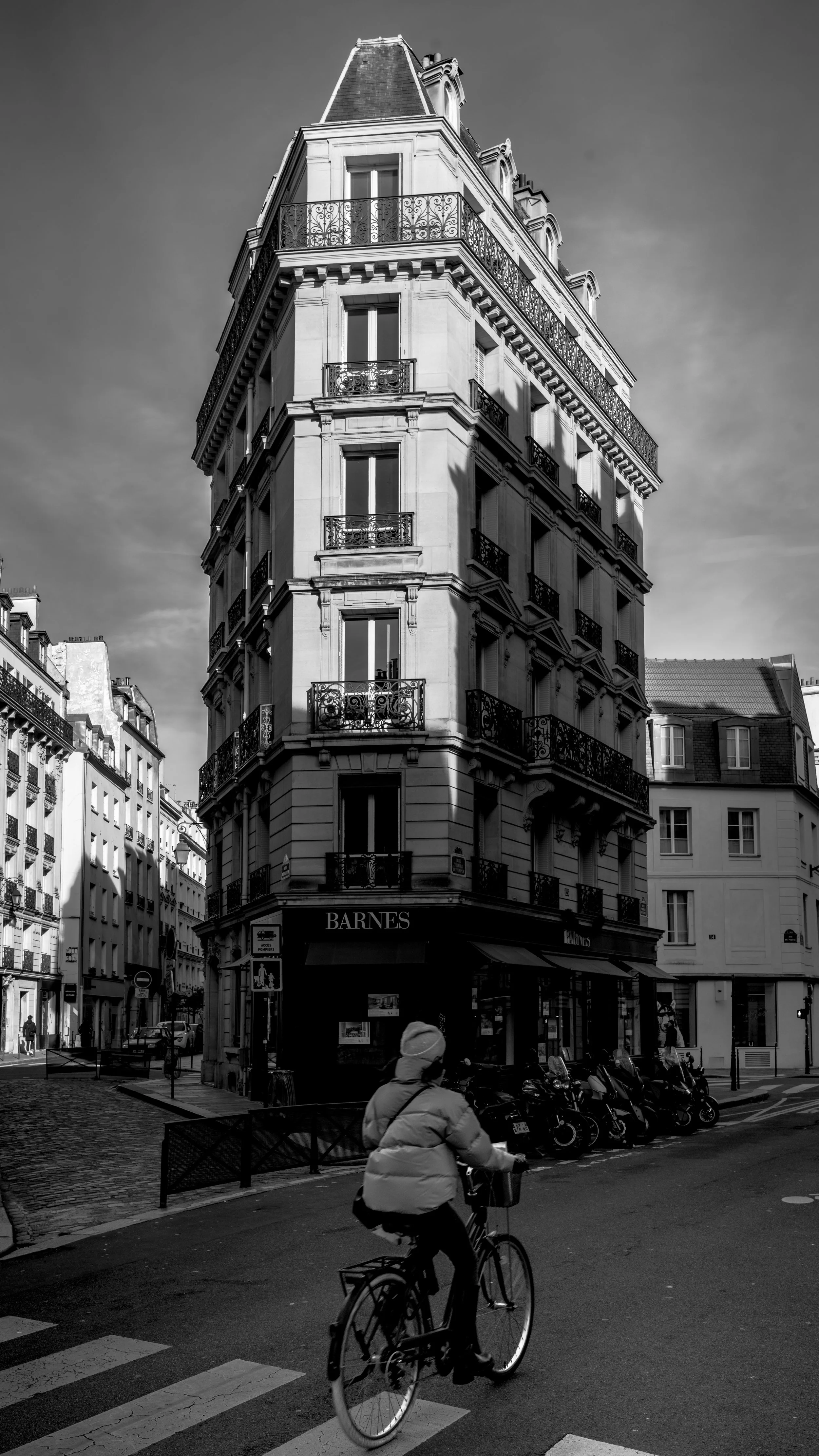 LesMarais_Barnes_L1006391-Edit.jpg