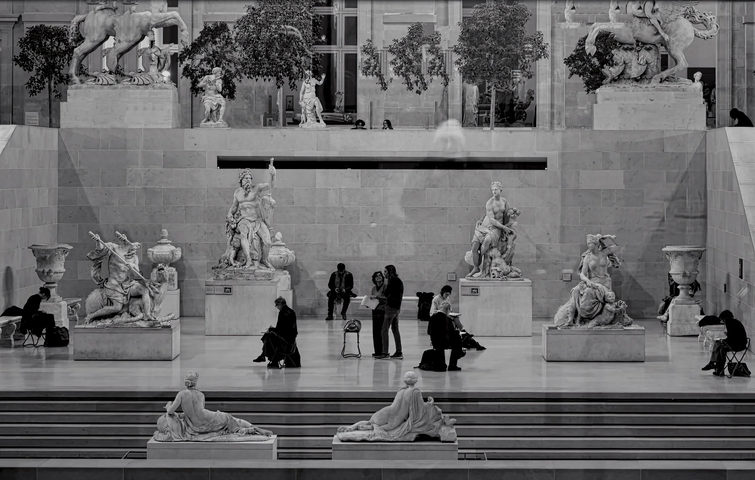 Du_Lourve_Class_L1006575.jpg