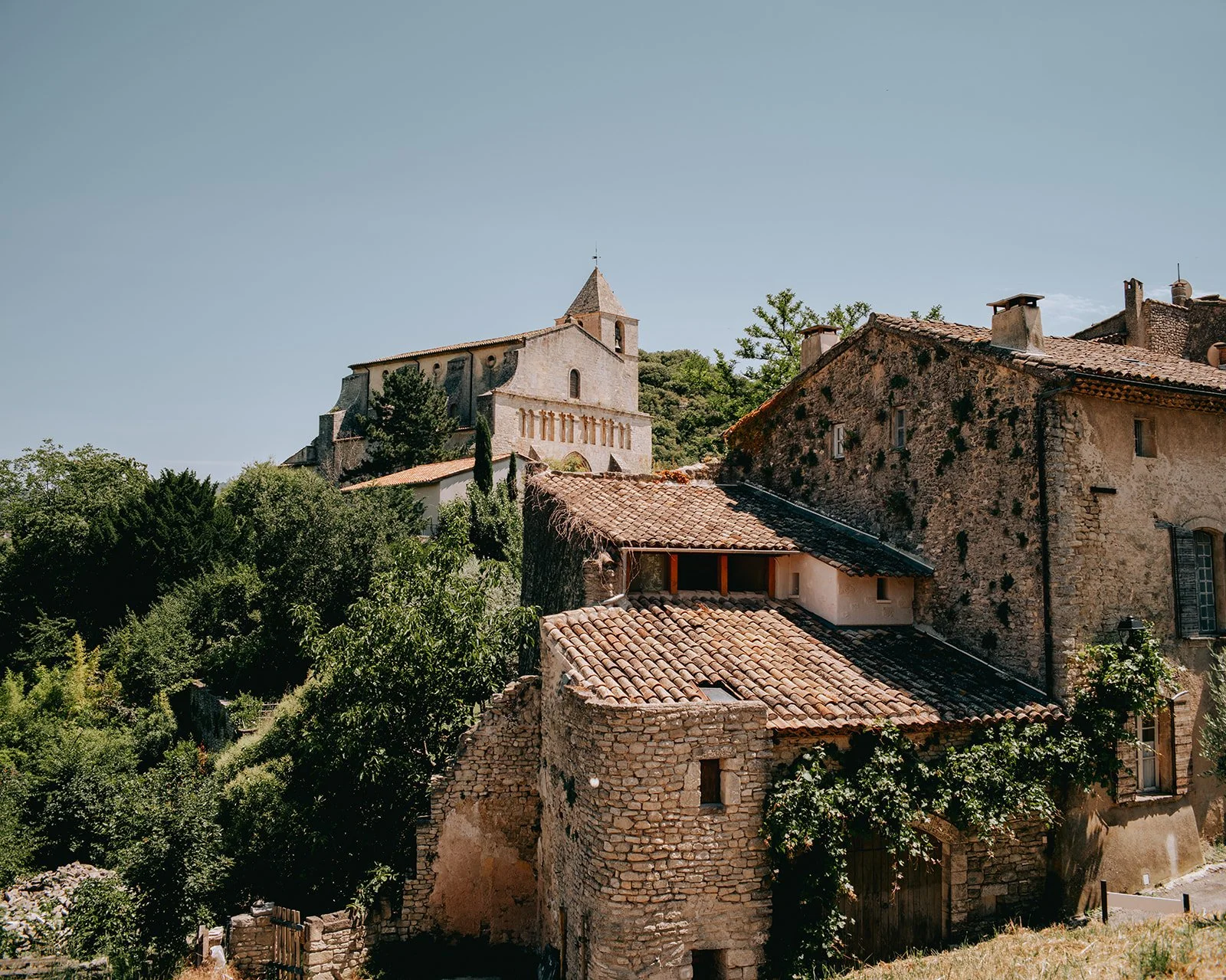 5 villages sous-côtés dans le Luberon