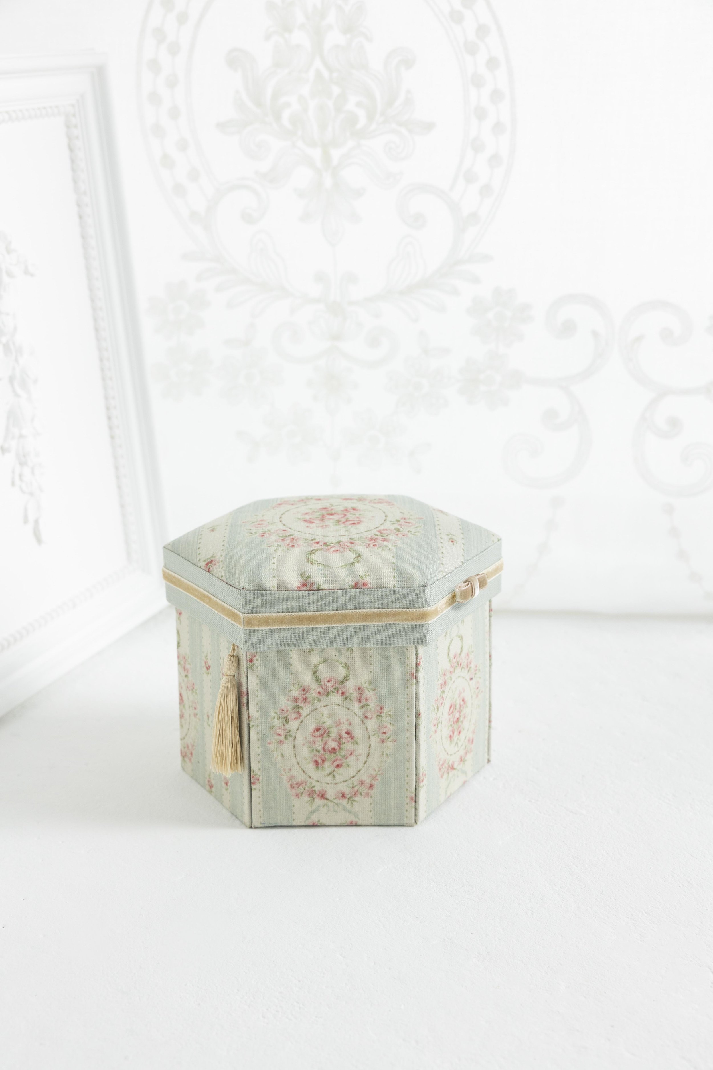 ６角形メゾンのお裁縫箱