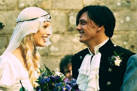 PAPILIOPAGES_KirstyHume_wedding1997_03.jpg