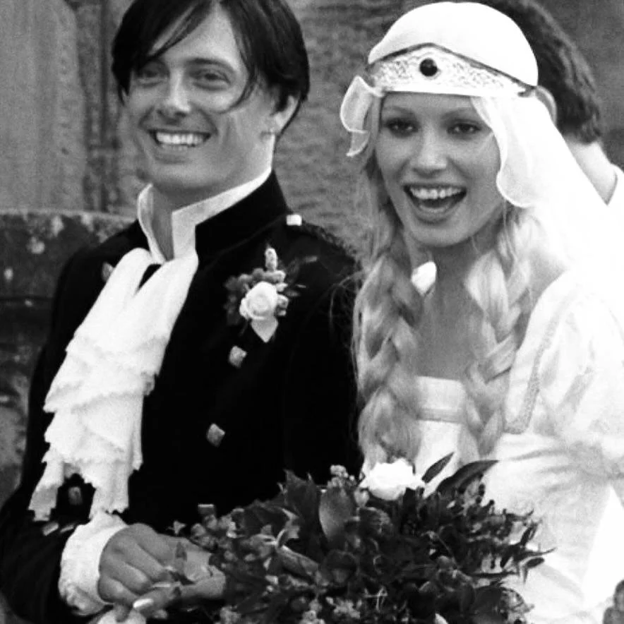 PAPILIOPAGES_KirstyHume_wedding1997_12.jpg