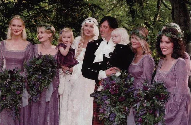 PAPILIOPAGES_KirstyHume_wedding1997_07.webp