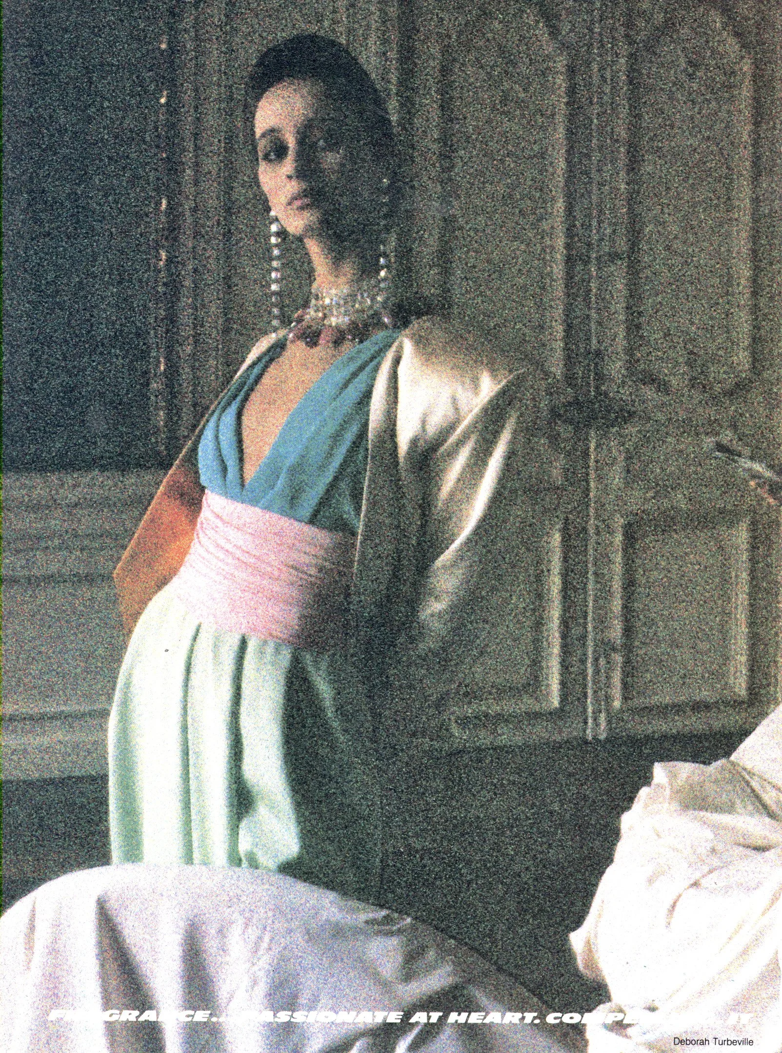 Turbeville_Vogue_US_January_1986_05.jpg.2a7312398cdaac6d69990e39c91dc0ae.jpg