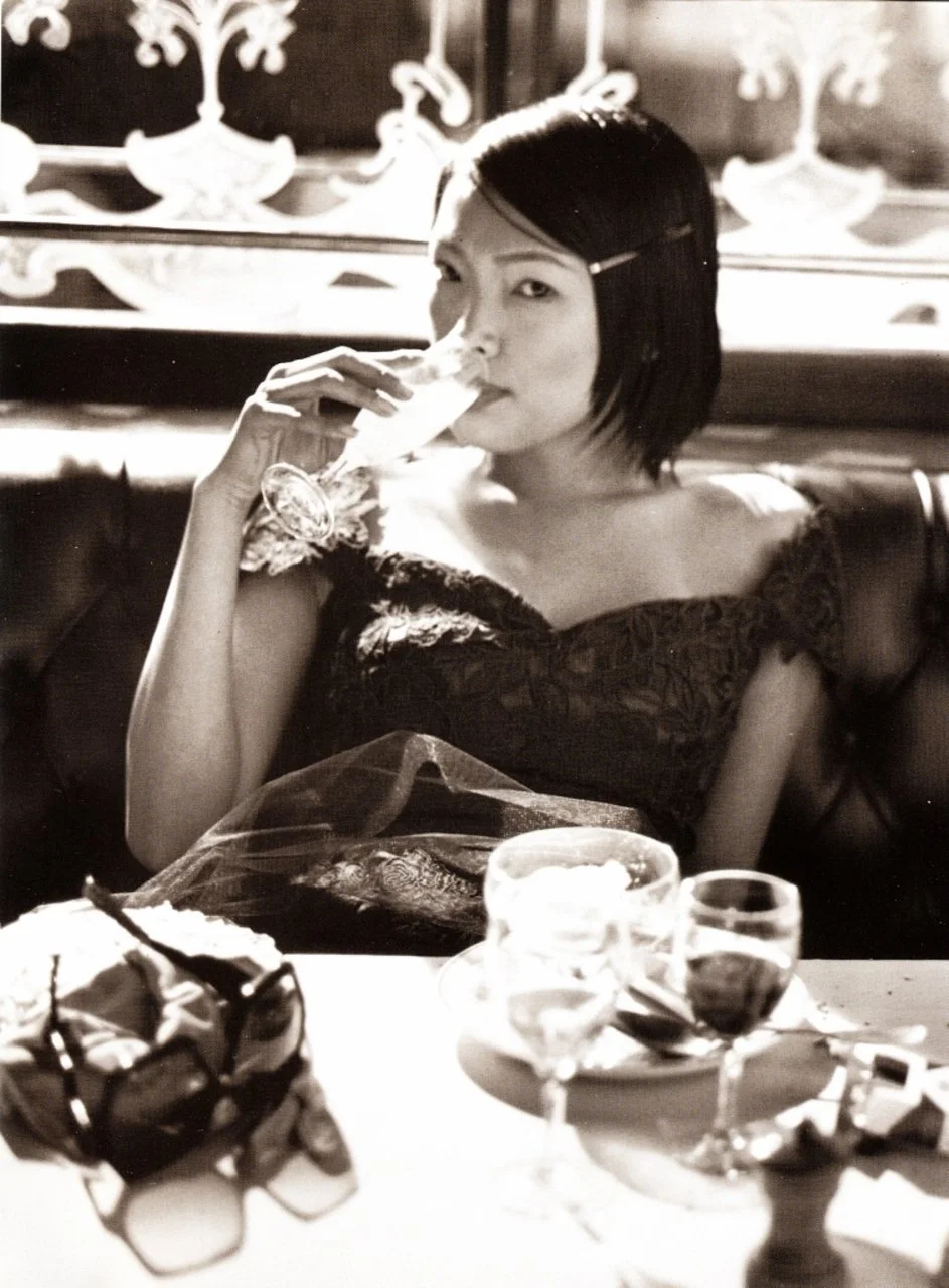 vogue_italia_supp_mar_1995_48.jpg.21c835e91633760eb13562ba7de68f41.jpg